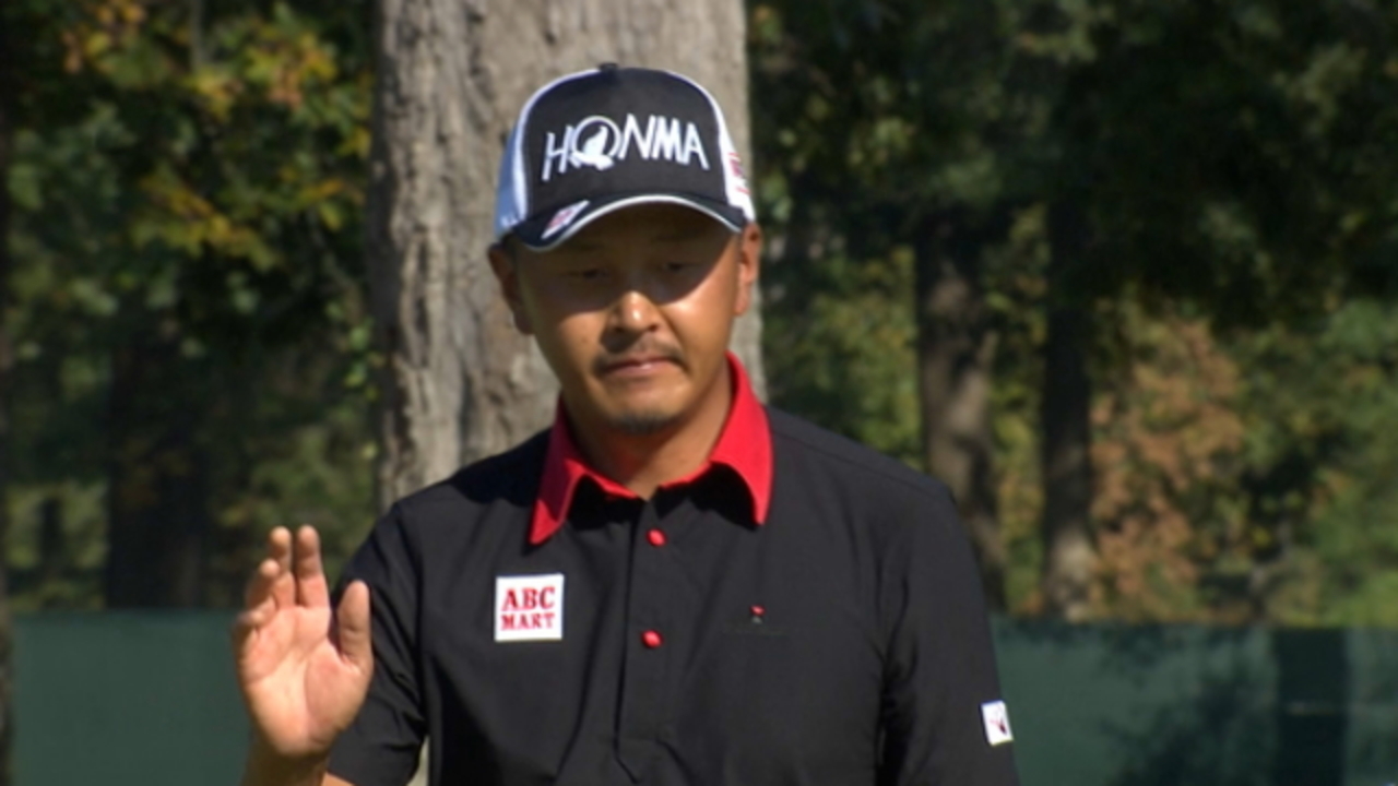 Hiroshi Iwata holes his curling putt for birdie at Sanderson Farms