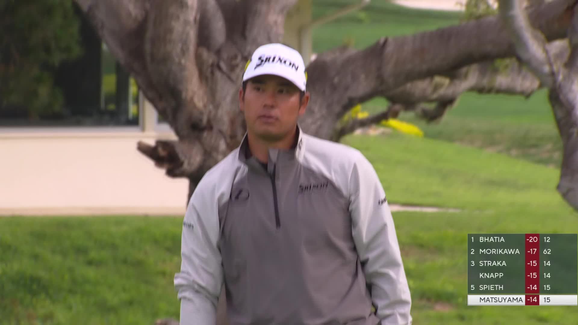 Hideki Matsuyama sinks 33-foot birdie putt on No. 16 at Pebble Beach
