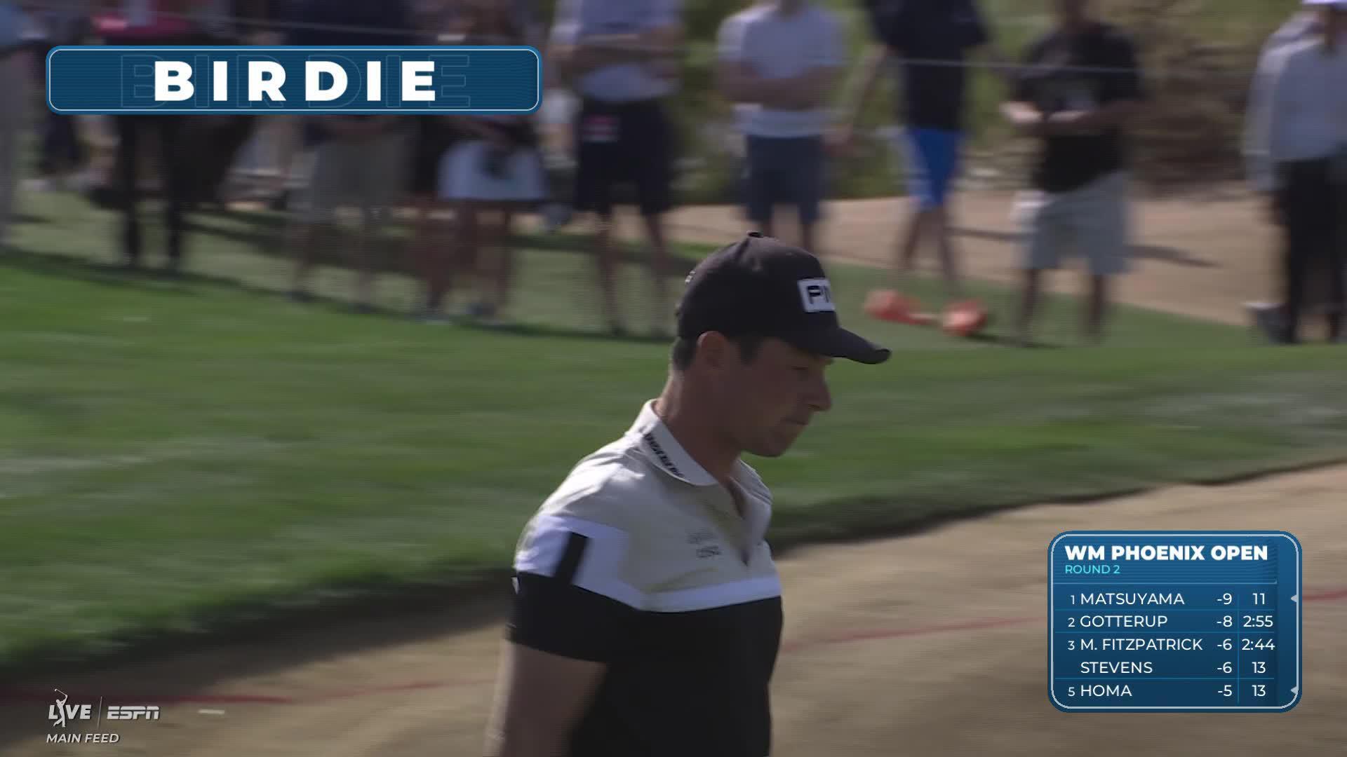 Viktor Hovland pours in 4-foot birdie putt on No. 3 at WM Phoenix Open