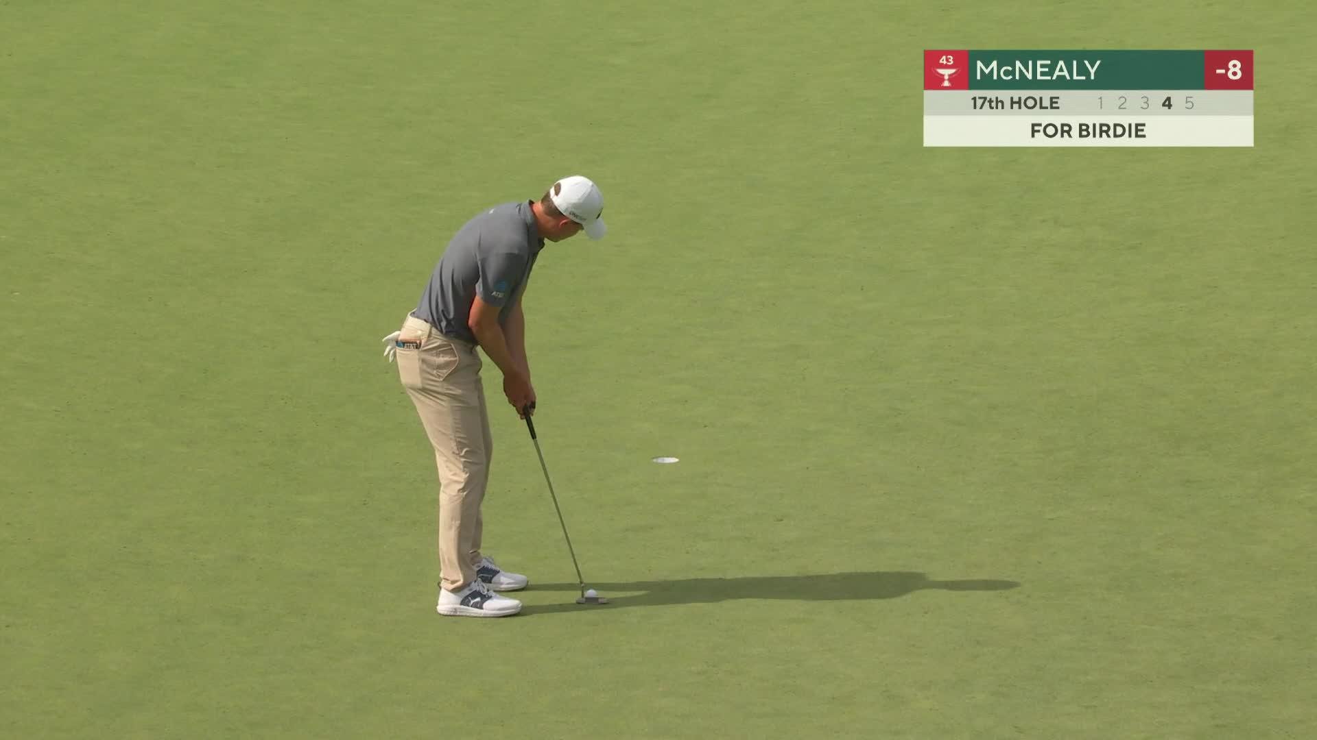 Maverick McNealy sinks 8-foot birdie putt on No. 17 at BMW Championship