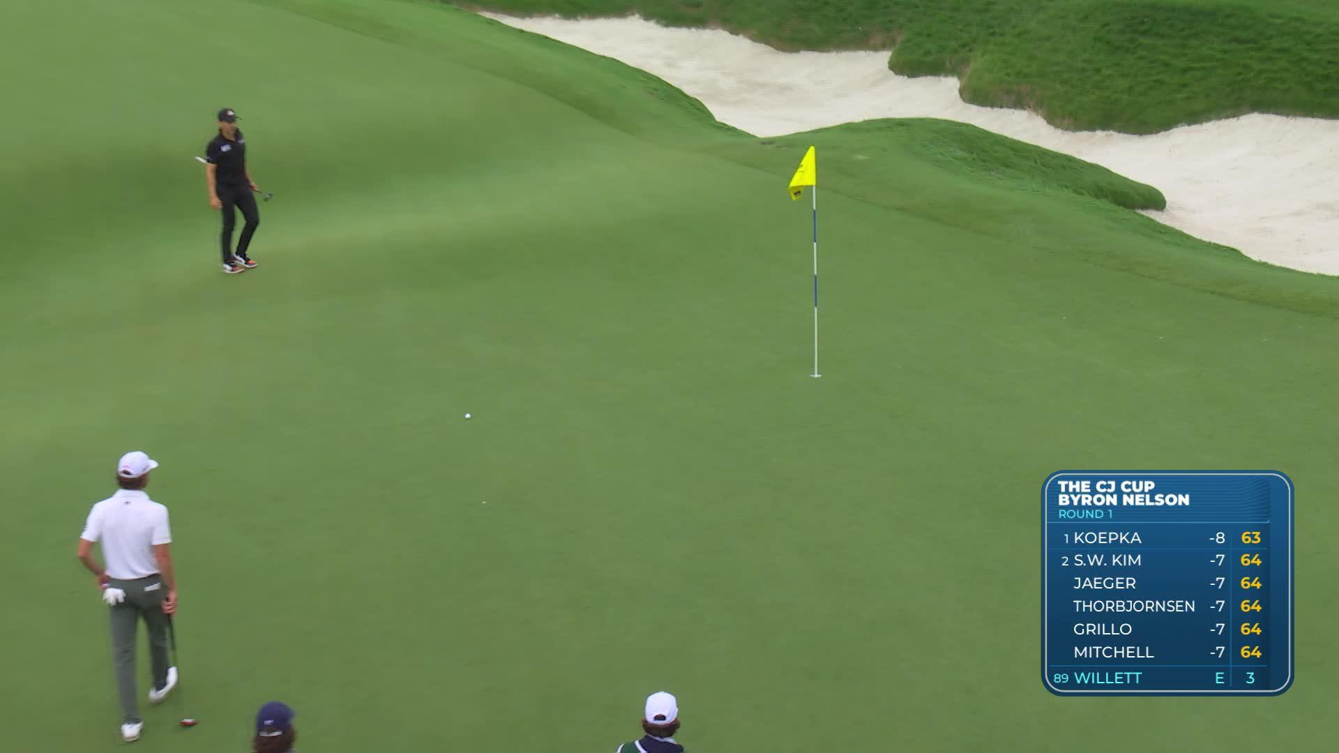 Danny Willett sinks a 45-foot birdie putt on No. 4 at THE CJ CUP