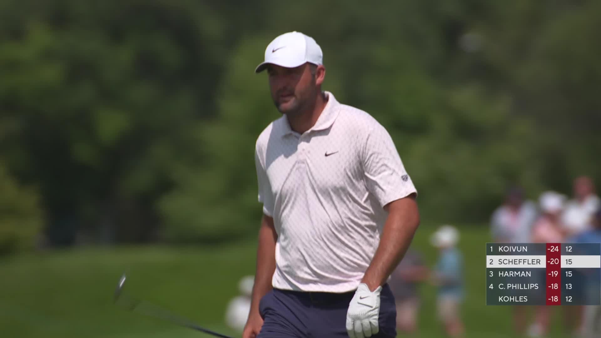 Scottie Scheffler sinks 5-foot putt for birdie on No. 16 at 3M Open