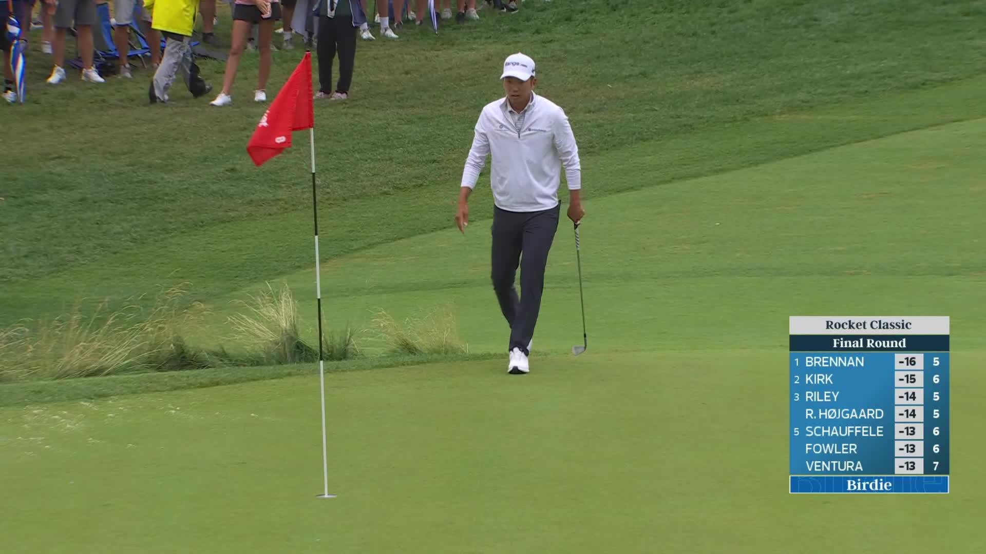 Michael Kim holes 23-foot shot from rough for birdie on No. 8 at Rocket Classic
