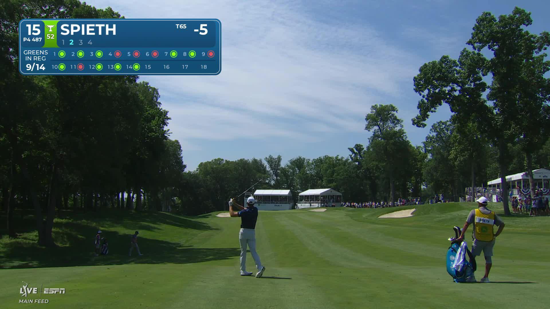 Jordan Spieth sinks 21-foot birdie putt on No. 15 at John Deere