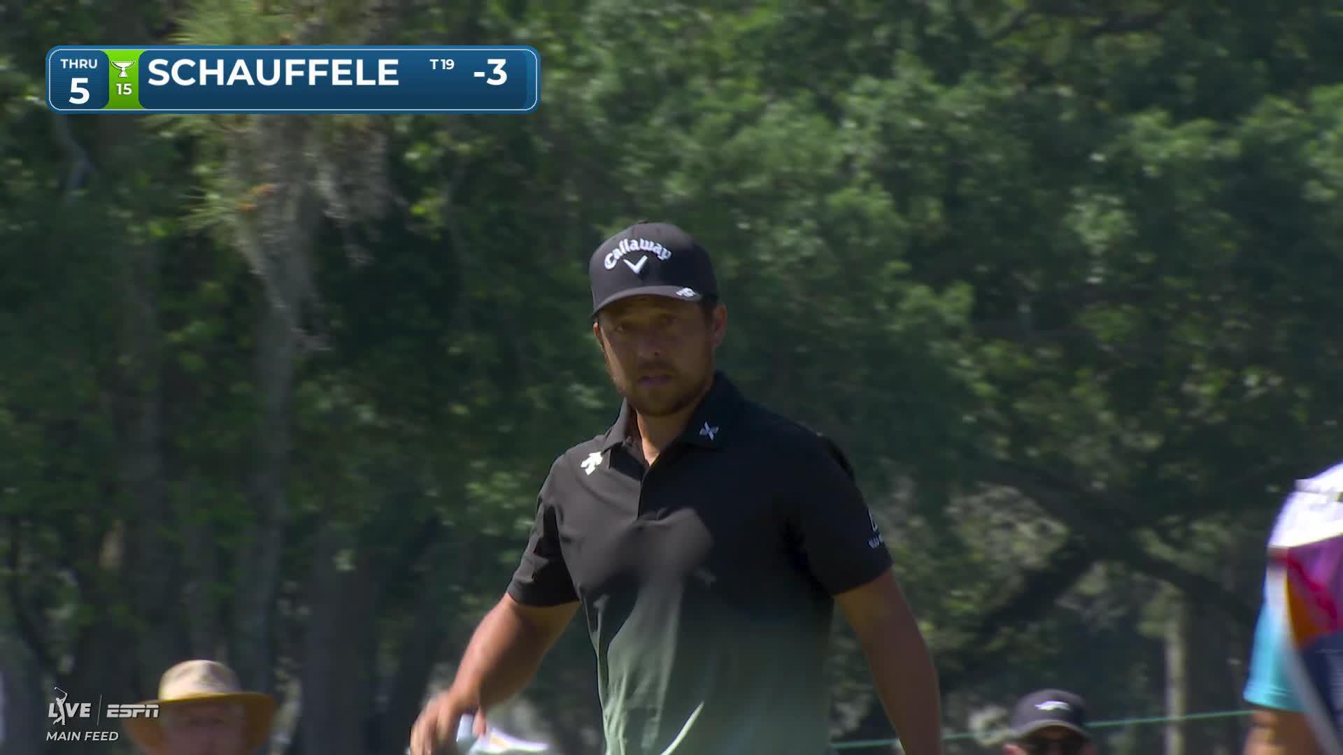 Xander Schauffele sinks 14-foot birdie putt on No. 5 at Valspar