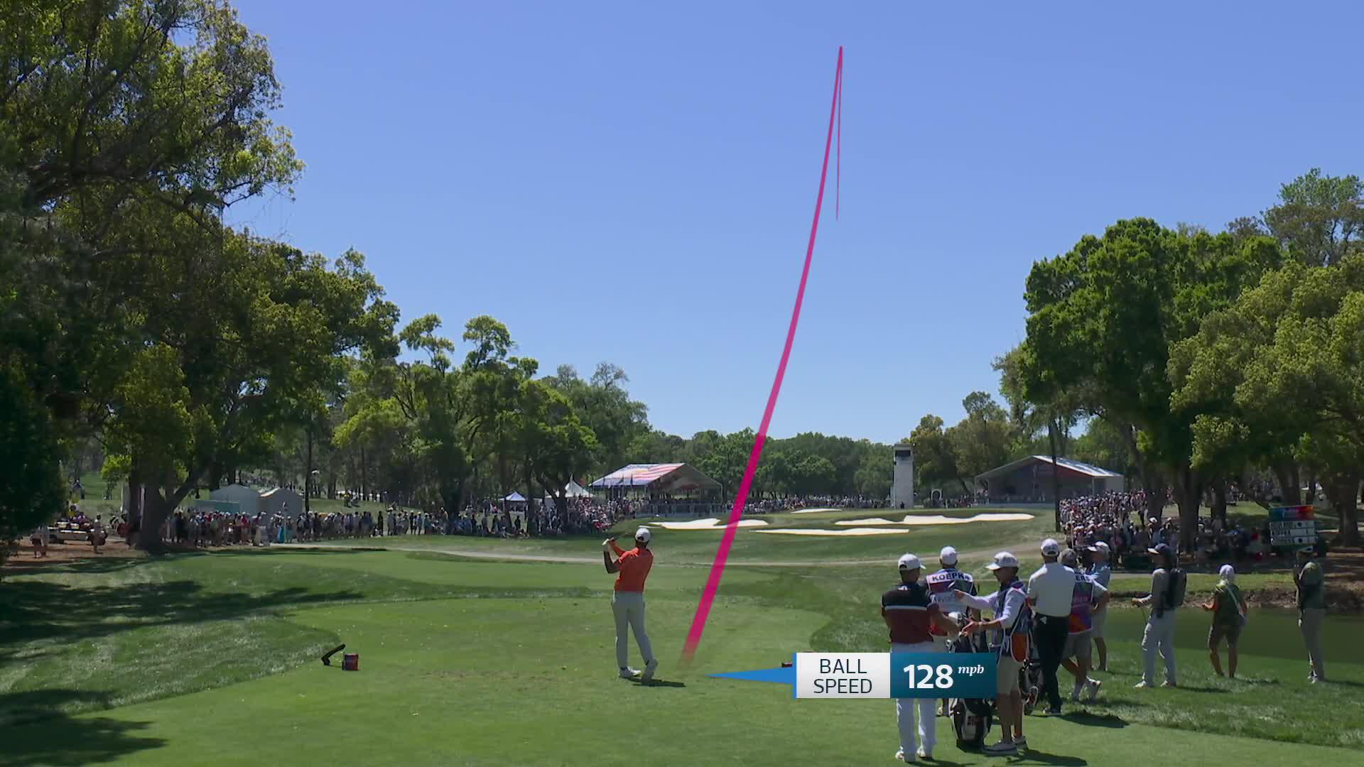 Brooks Koepka hits 165-yard tee shot to 0.5 feet, makes birdie on No. 4 at Valspar