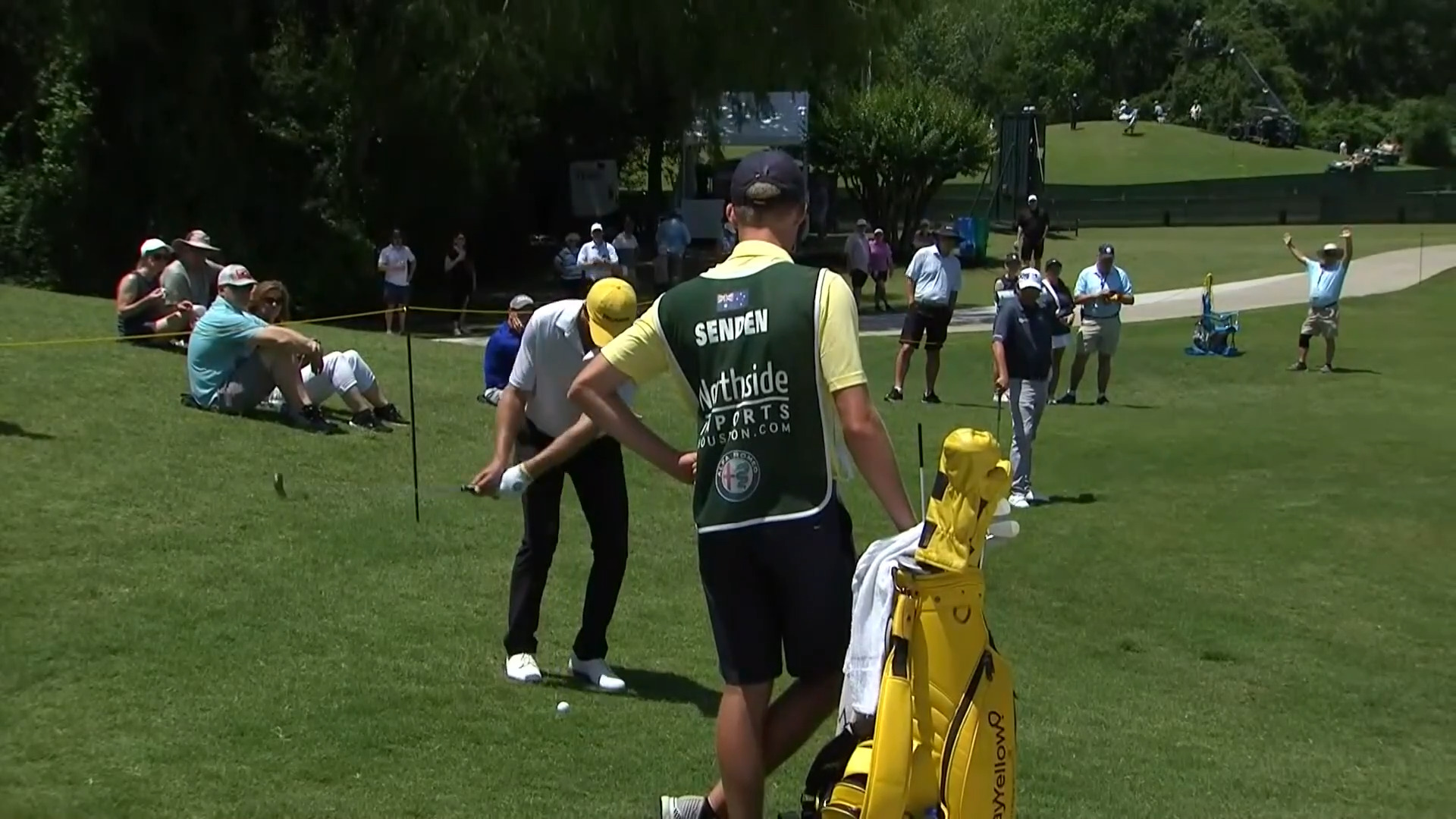 John Senden chips in for birdie at Insperity Invitational