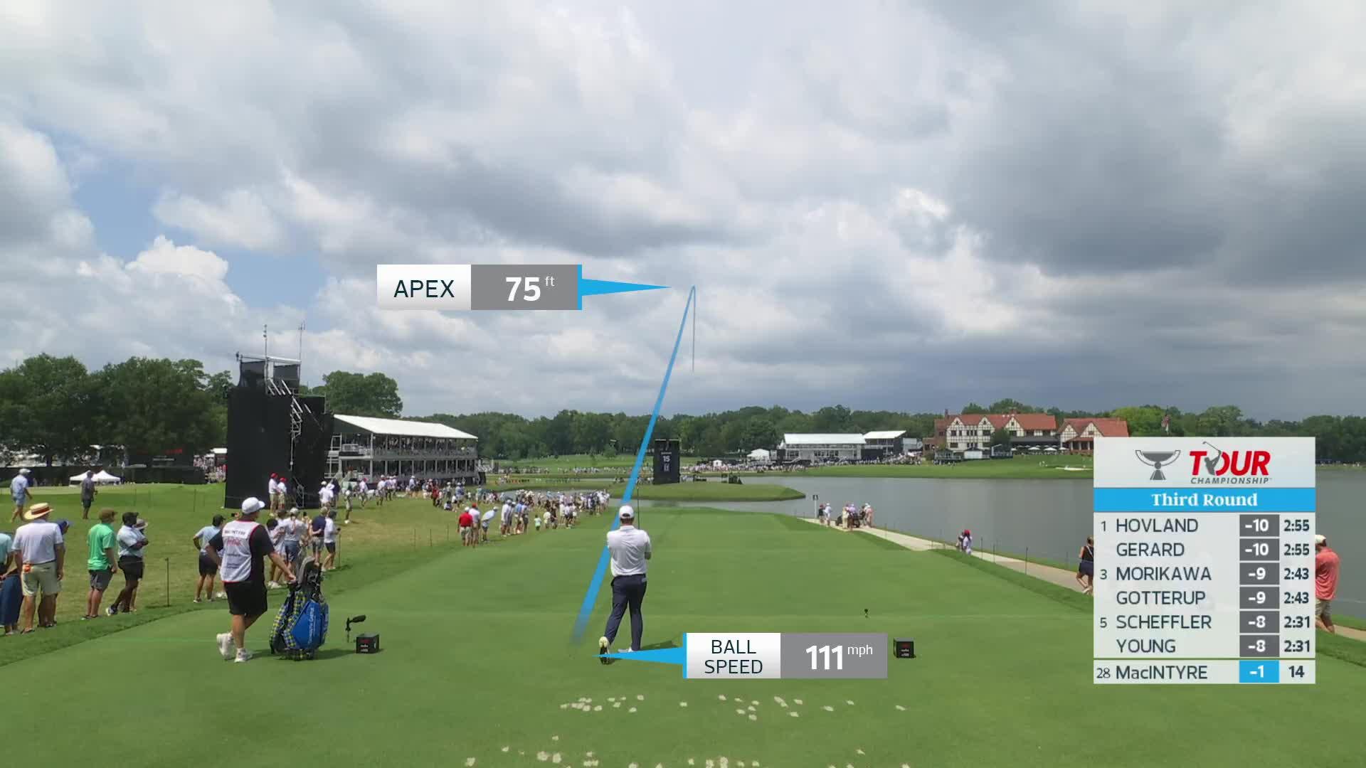 Robert MacIntyre sinks 17-foot putt for birdie on No. 15 at TOUR Championship