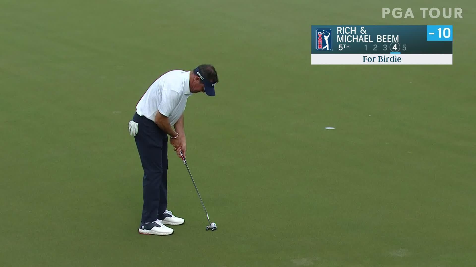 Rich Beem sinks birdie putt on No. 5 at PNC Championship