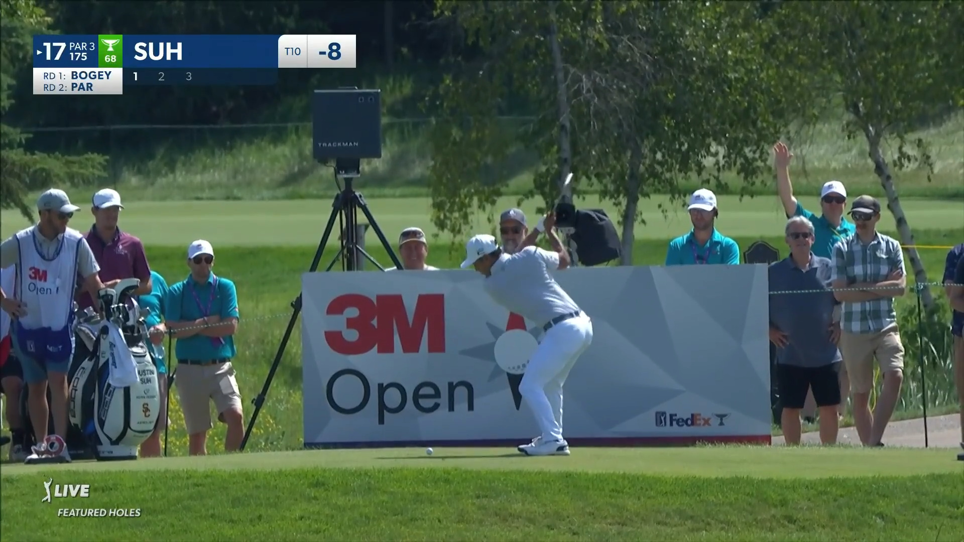 Justin Suh throws a dart to set up birdie at 3M Open