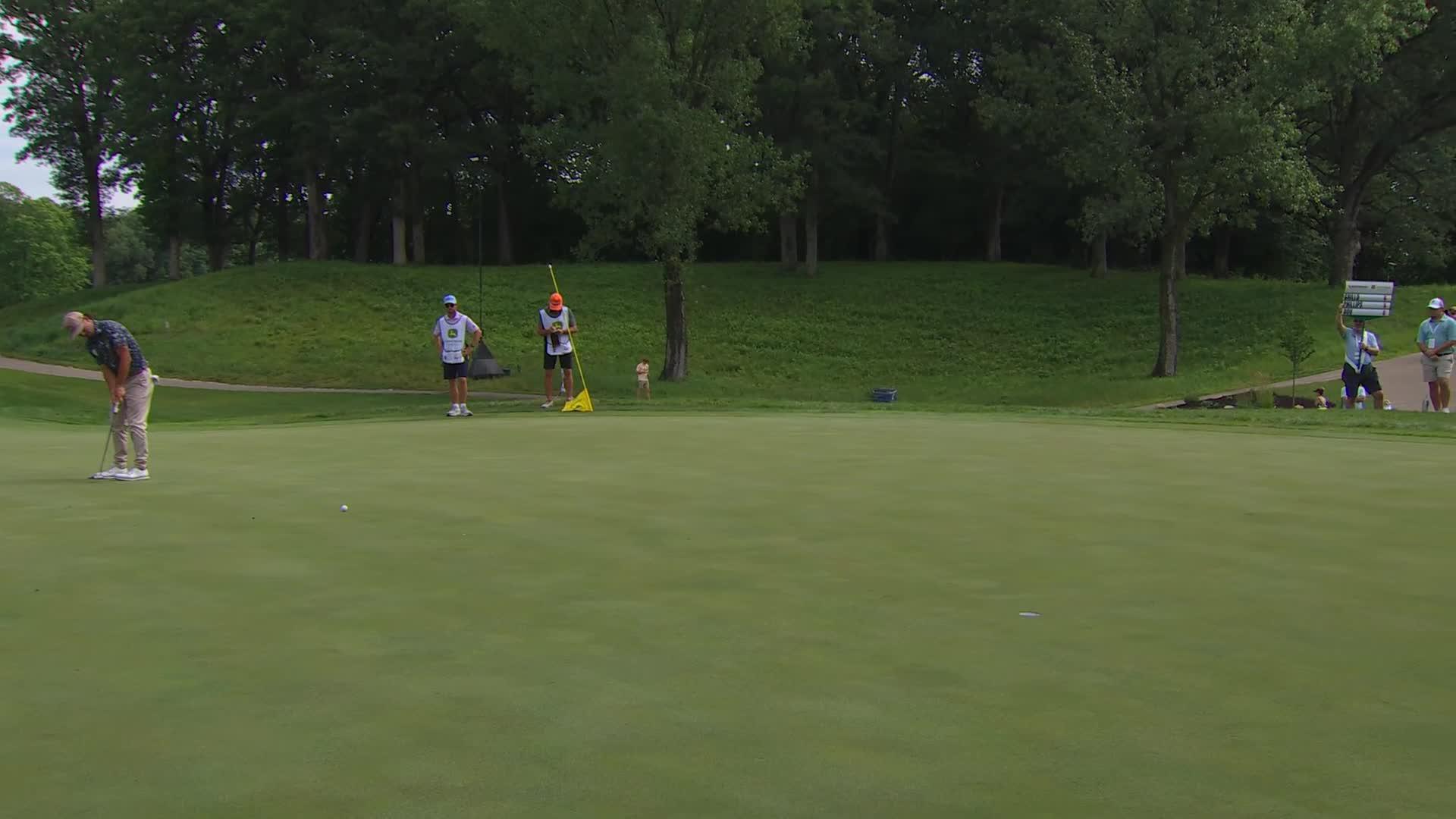 Chandler Phillips sinks 32-foot birdie putt on No. 1 at John Deere