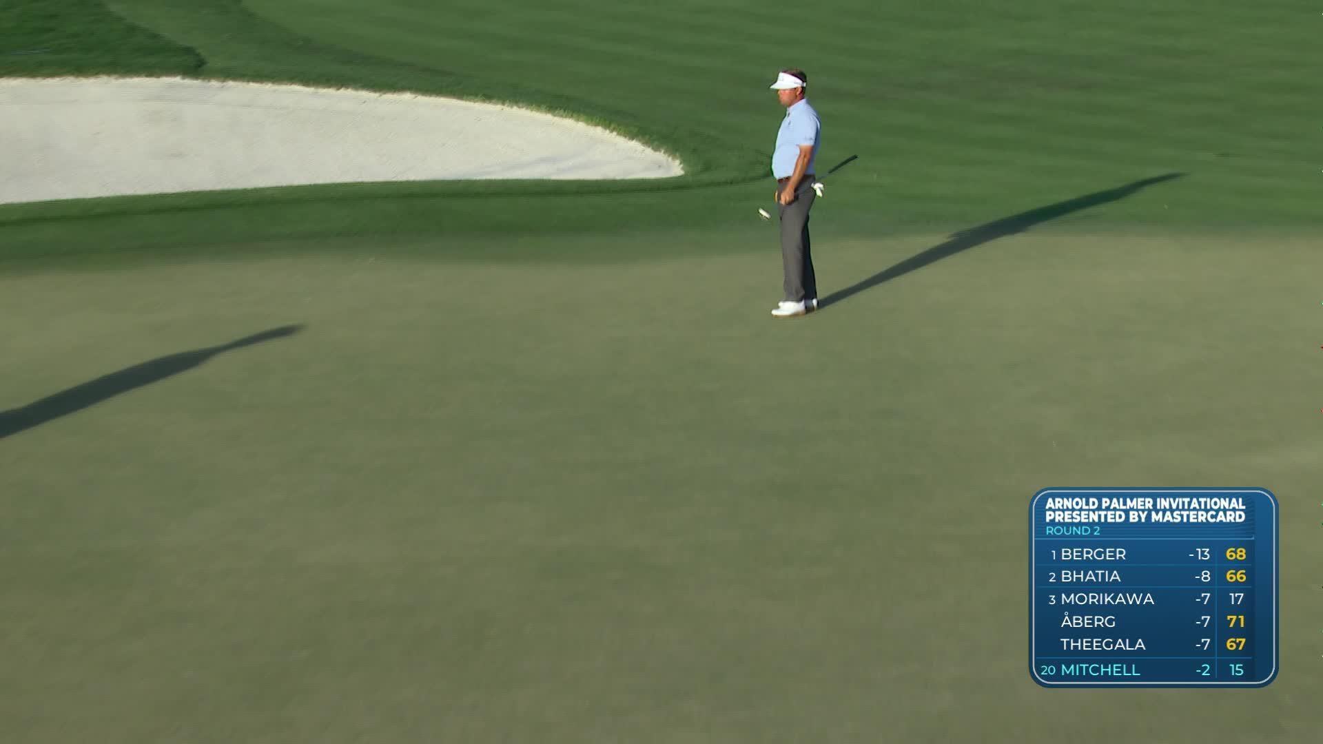 Keith Mitchell sinks 51-foot birdie putt on No. 15 at Arnold Palmer