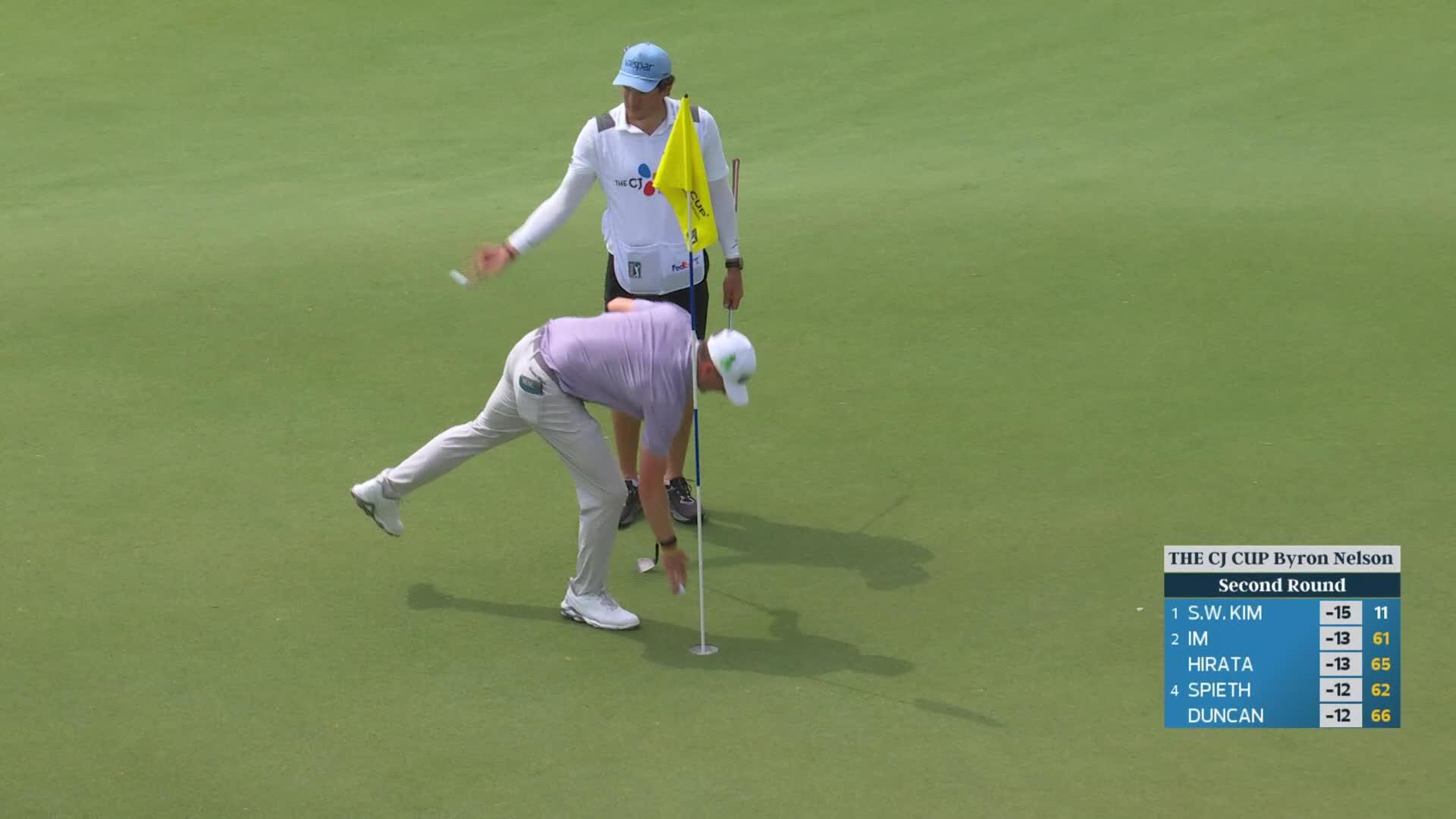 Mackenzie Hughes reaches par-5 No. 12 in two, makes eagle at THE CJ CUP