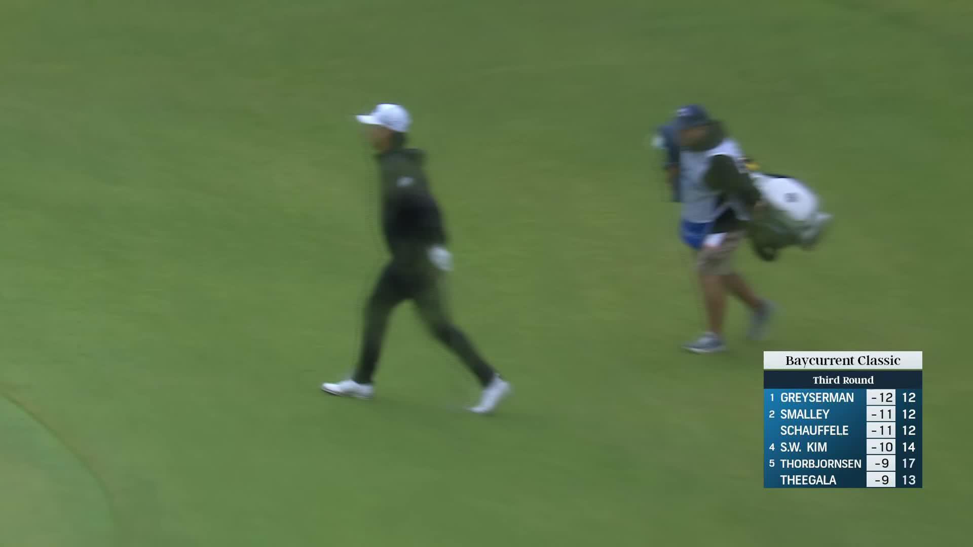 Min Woo Lee chips in for birdie at Baycurrent