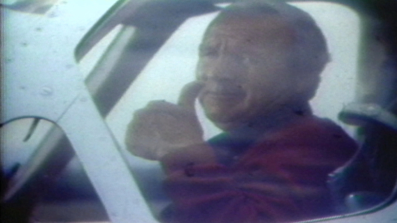 An Enduring Legacy Arnold Palmer Lives On Through His Trademark Umbrella