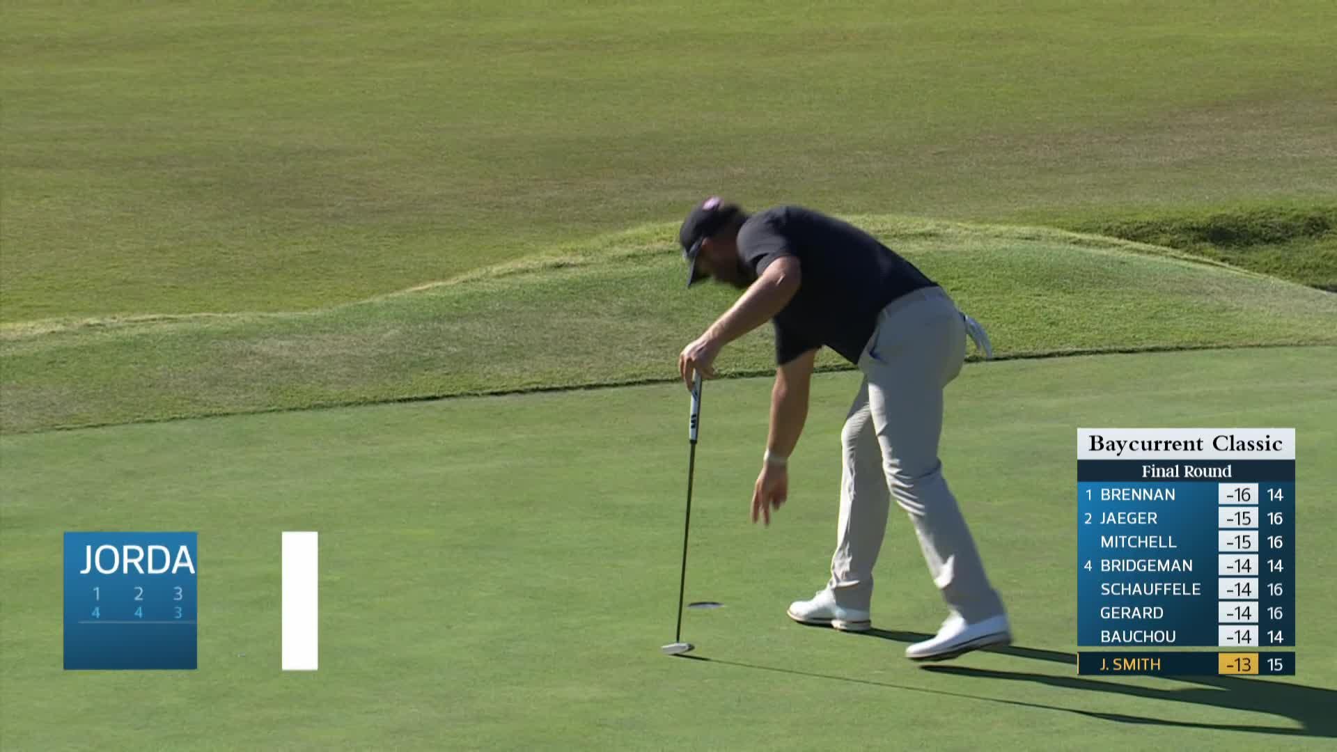 Jordan L Smith sinks 8-foot birdie putt on No. 15 at Baycurrent