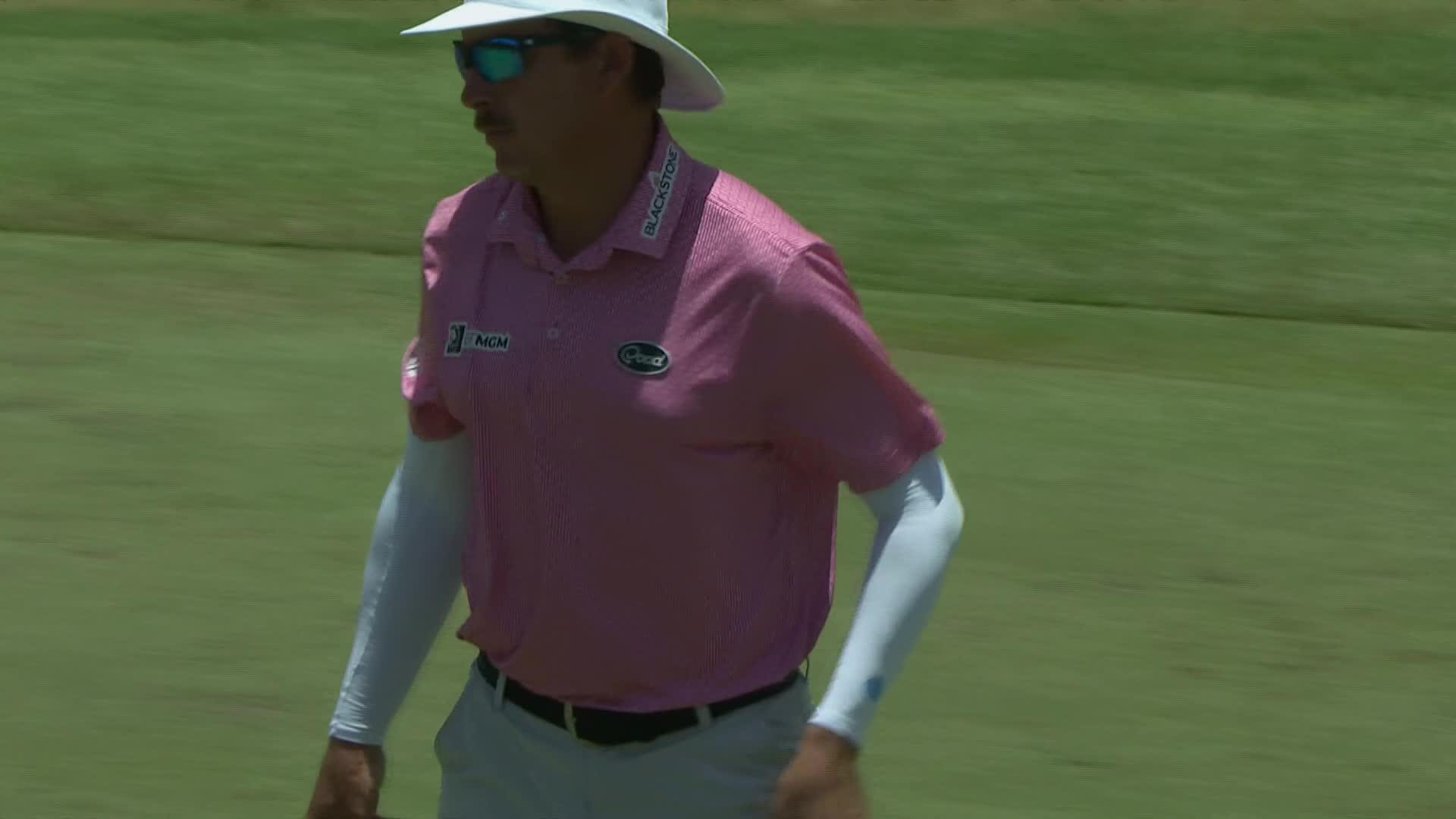 Joel Dahmen drains 20-foot birdie putt on No. 14 at Corales Puntacana