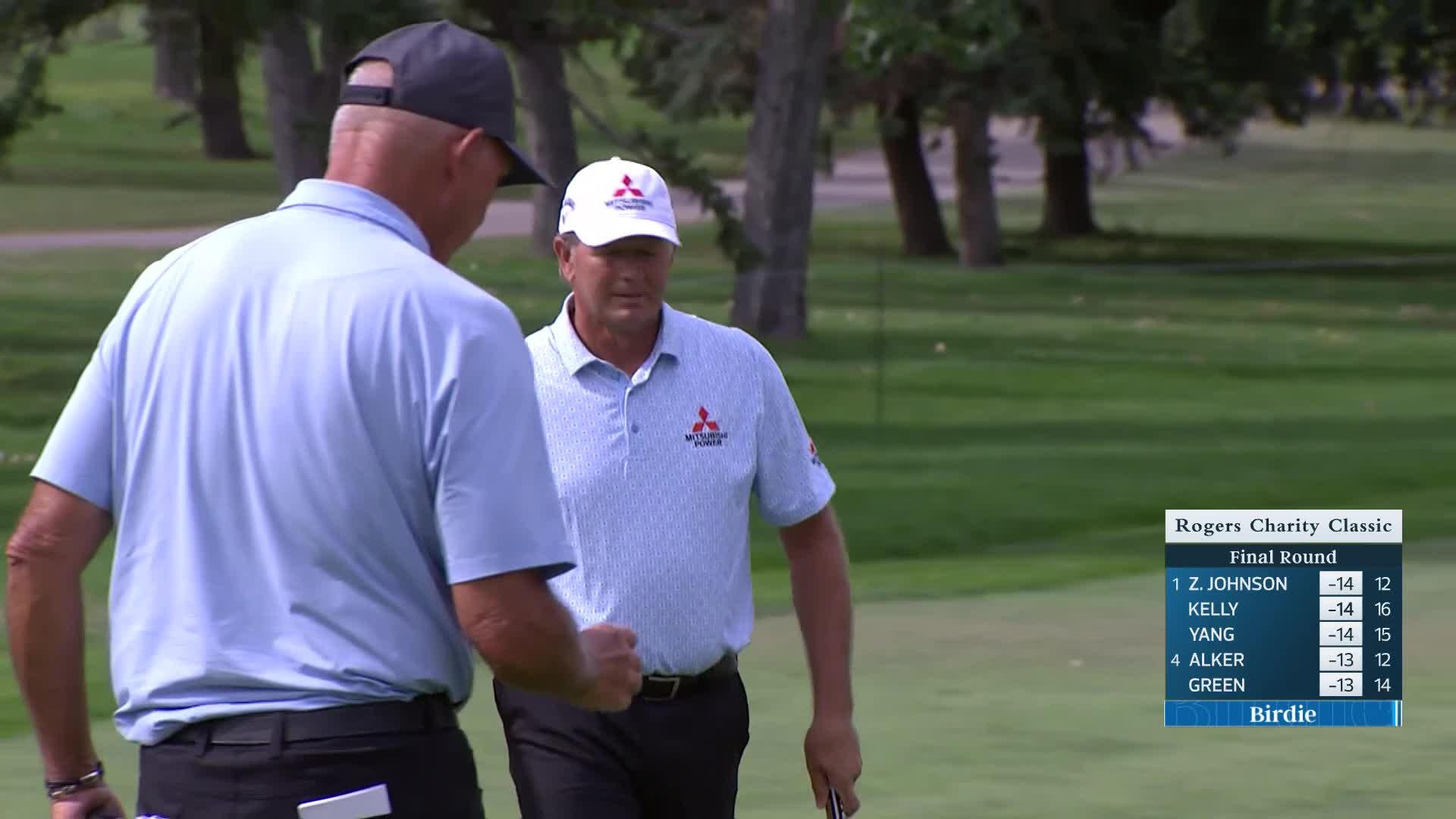 Retief Goosen makes birdie on No. 17 at Rogers Charity Classic
