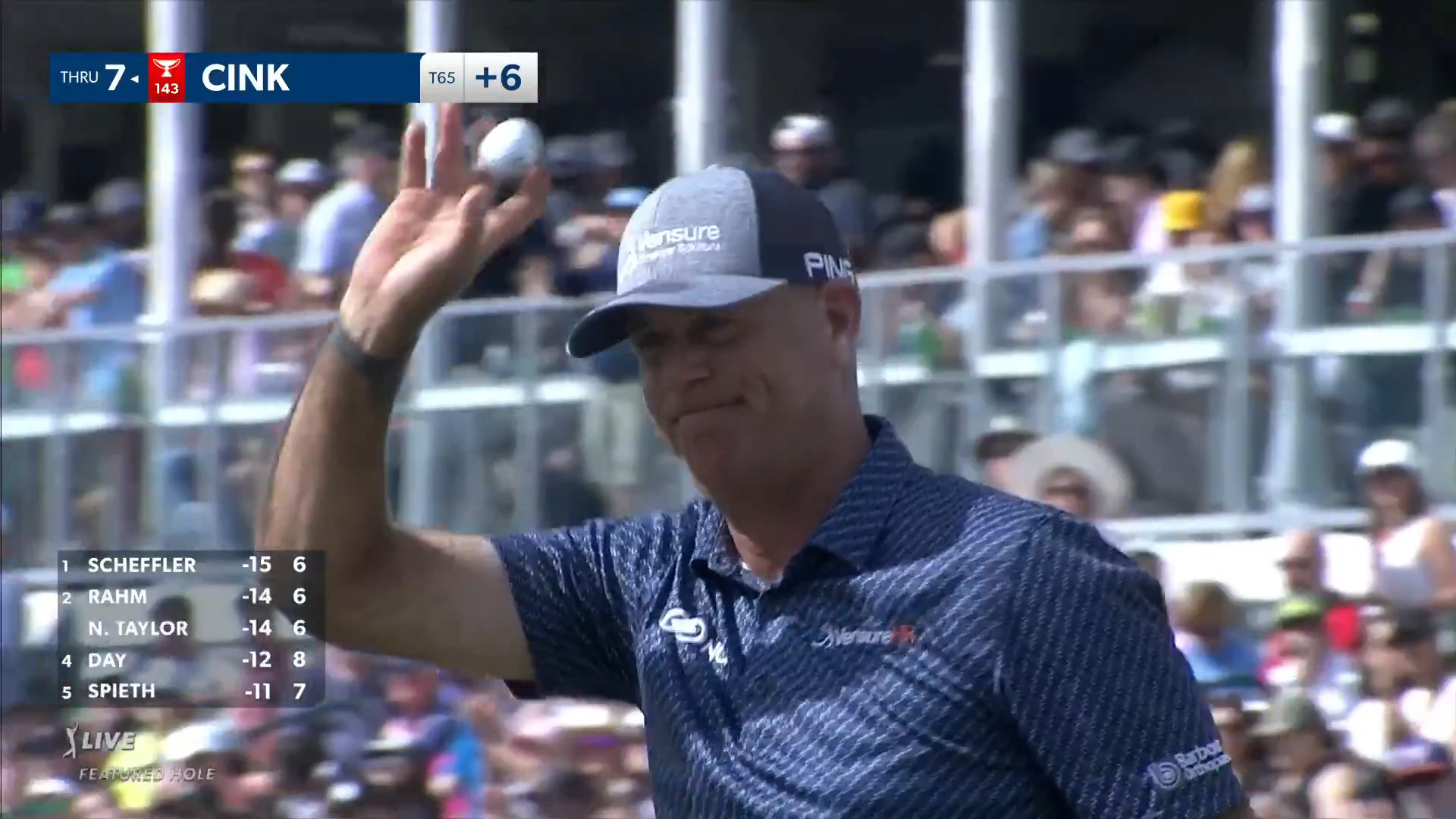 Stewart Cink dons a brand-new Suns Kevin Durant jersey at the