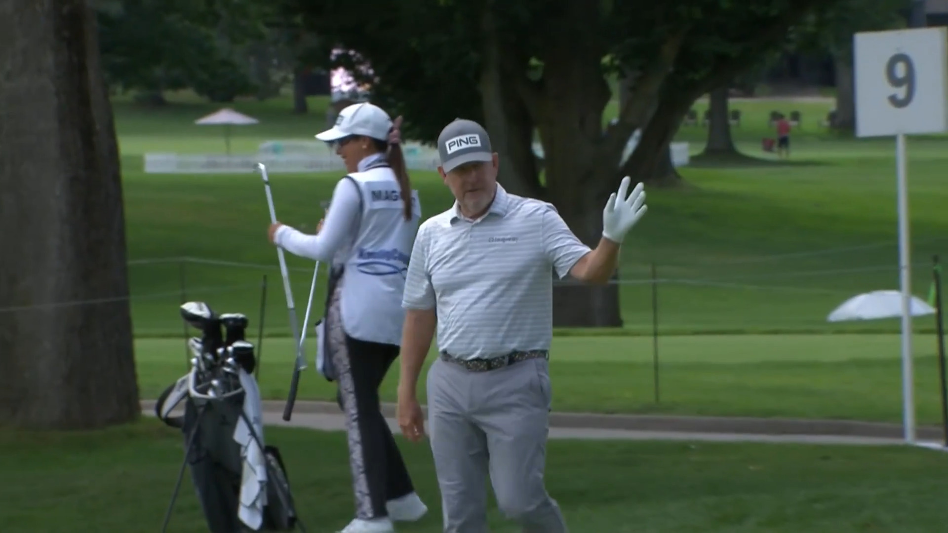 Jeff Maggert chips in for birdie at Kaulig Co. Championship
