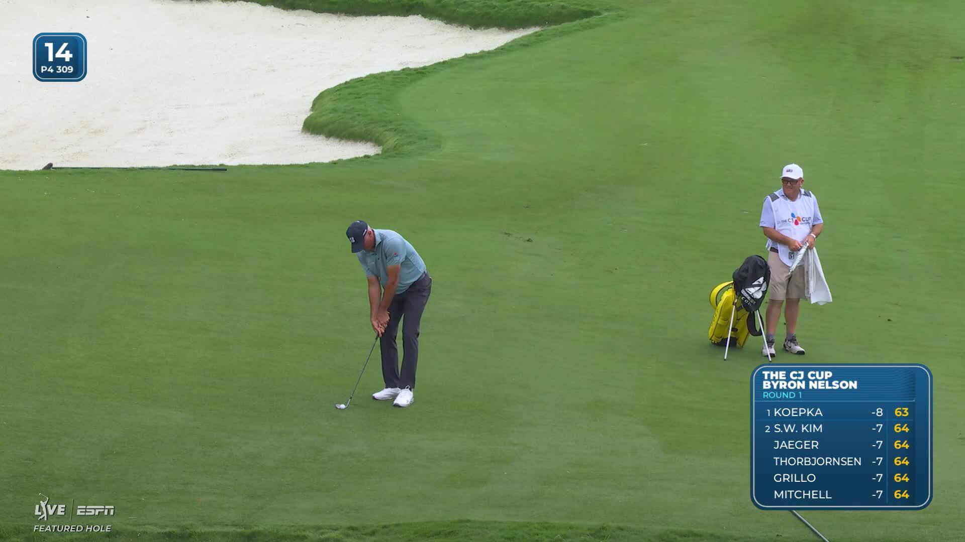 Matt Kuchar makes birdie on No. 14 at THE CJ CUP
