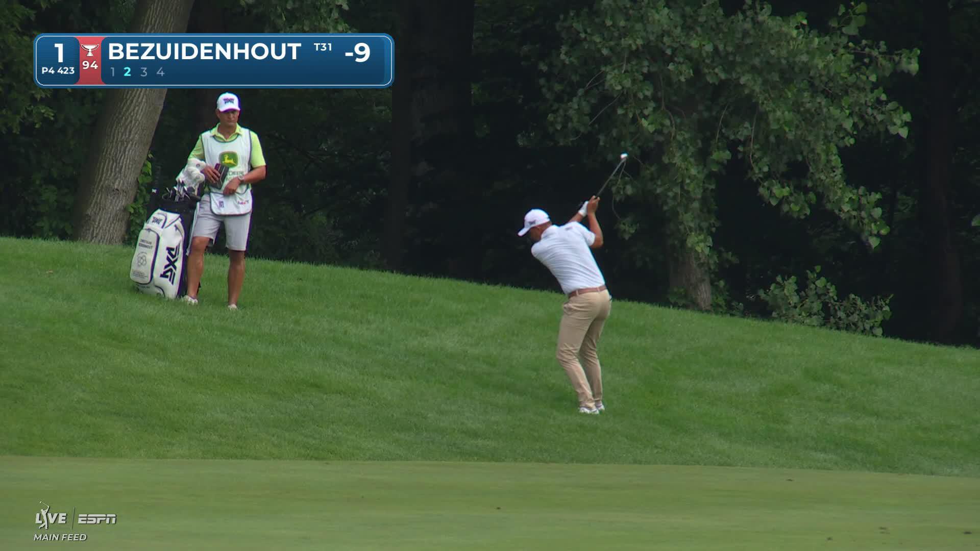 Christiaan Bezuidenhout sinks 36-foot birdie putt on No. 1 at John Deere