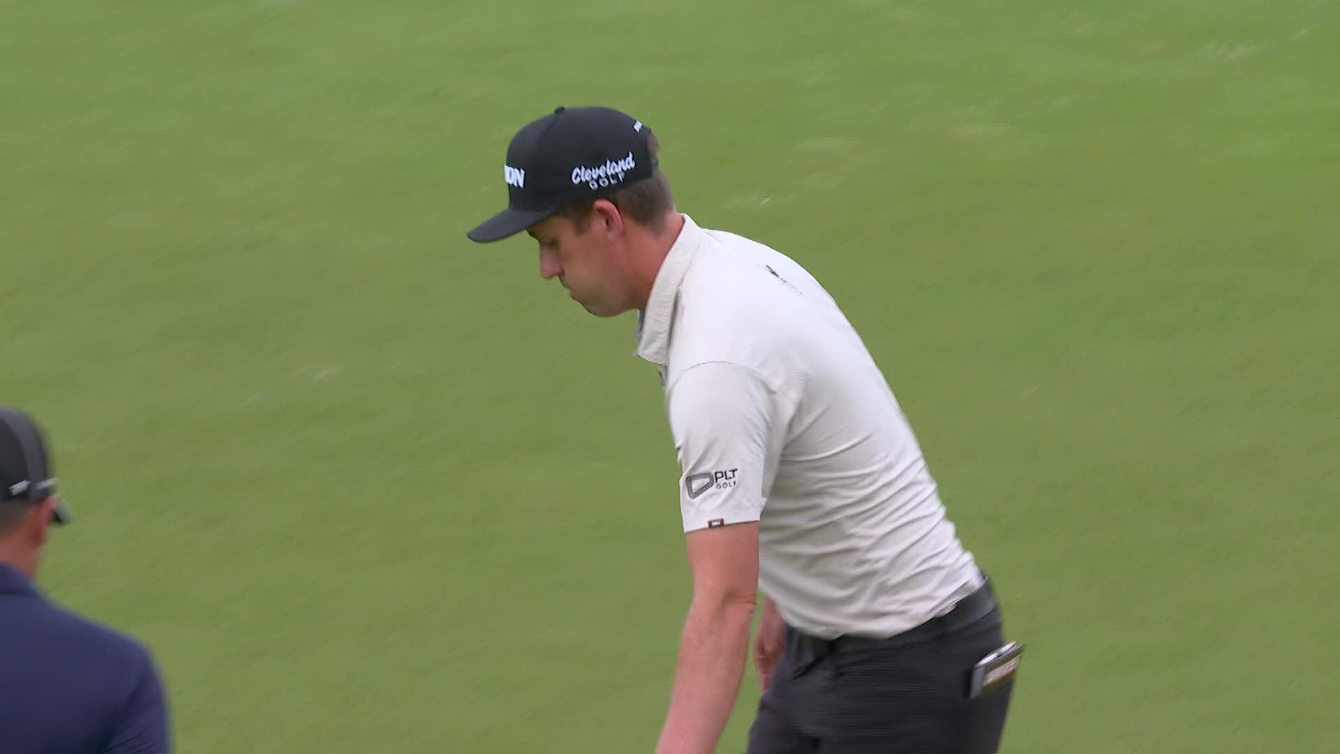 Andrew Putnam drains 24-foot birdie putt on No. 14 at Valero