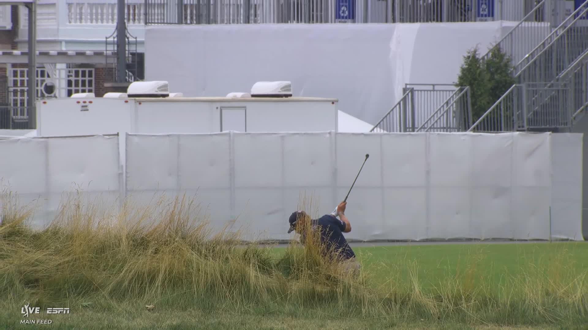 Jordan L Smith drains 12-foot putt for birdie on No. 10 at Rocket Classic