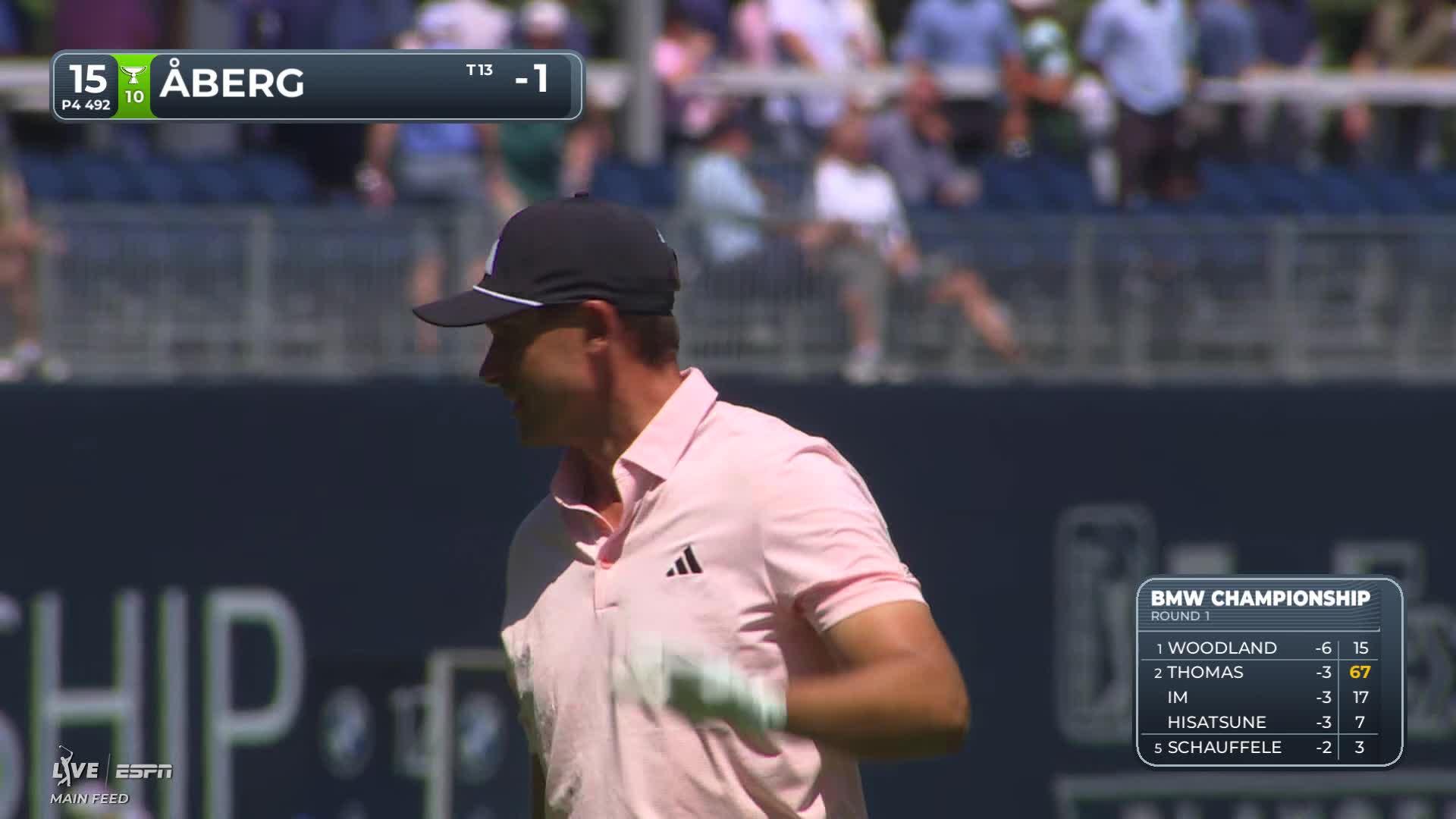 Ludvig Åberg sinks 25-foot birdie putt on No. 15 at BMW Championship