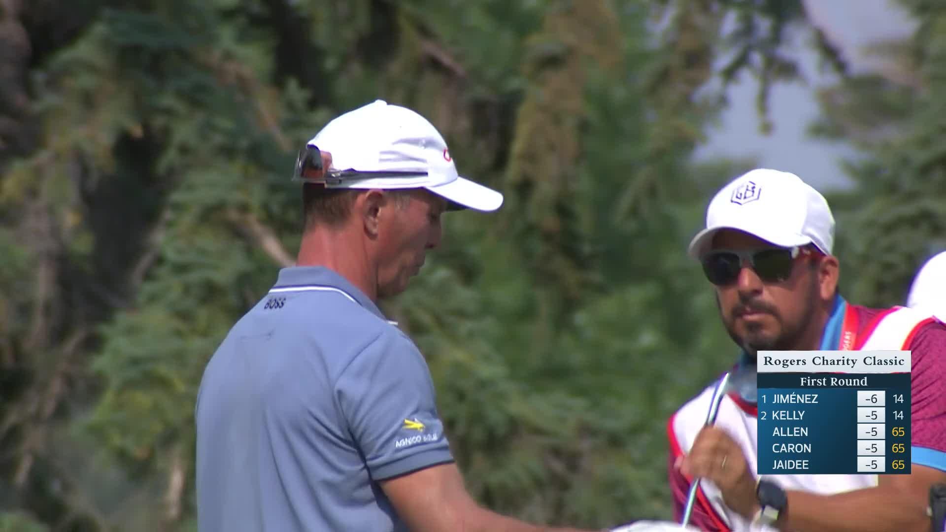 Mike Weir makes birdie on No. 14 at Rogers Charity Classic