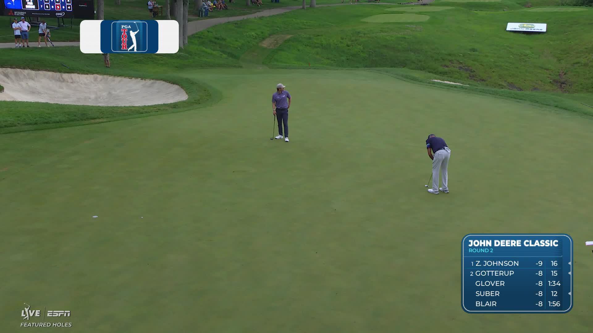 Matt Kuchar sinks 27-foot birdie putt on No. 16 at John Deere