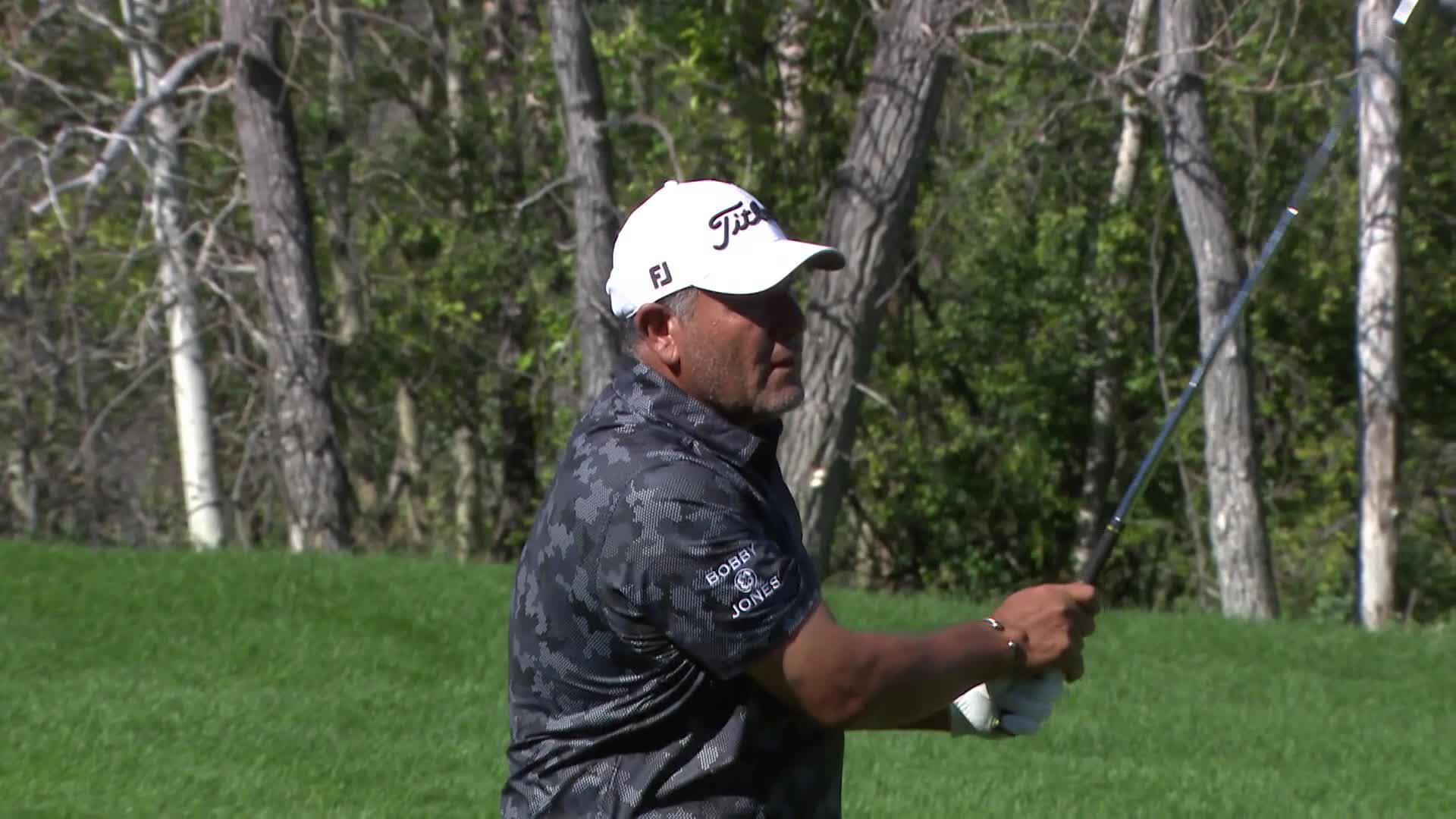 Ricardo Gonzalez makes birdie on No. 18 at Rogers Charity Classic