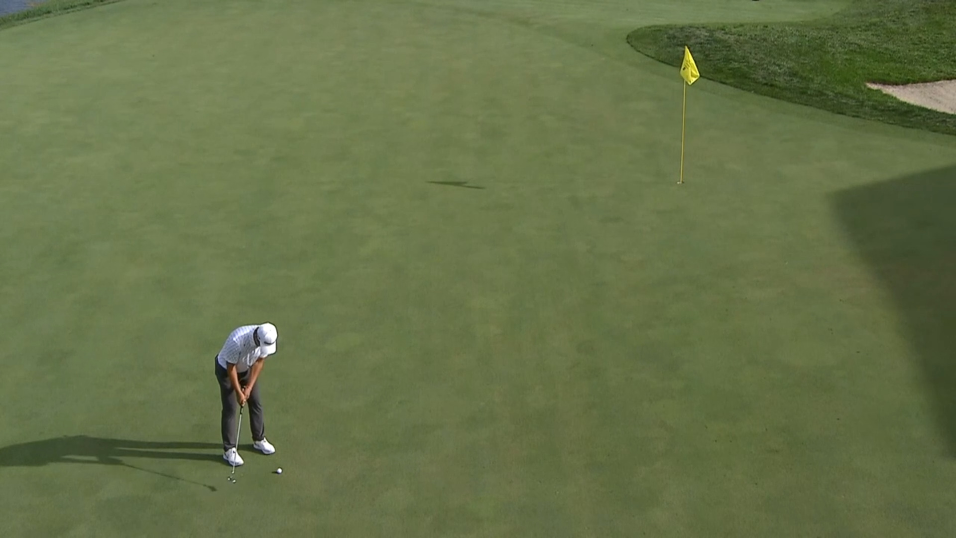 Xinjun Zhang curves in birdie putt at Korn Ferry Tour Champ