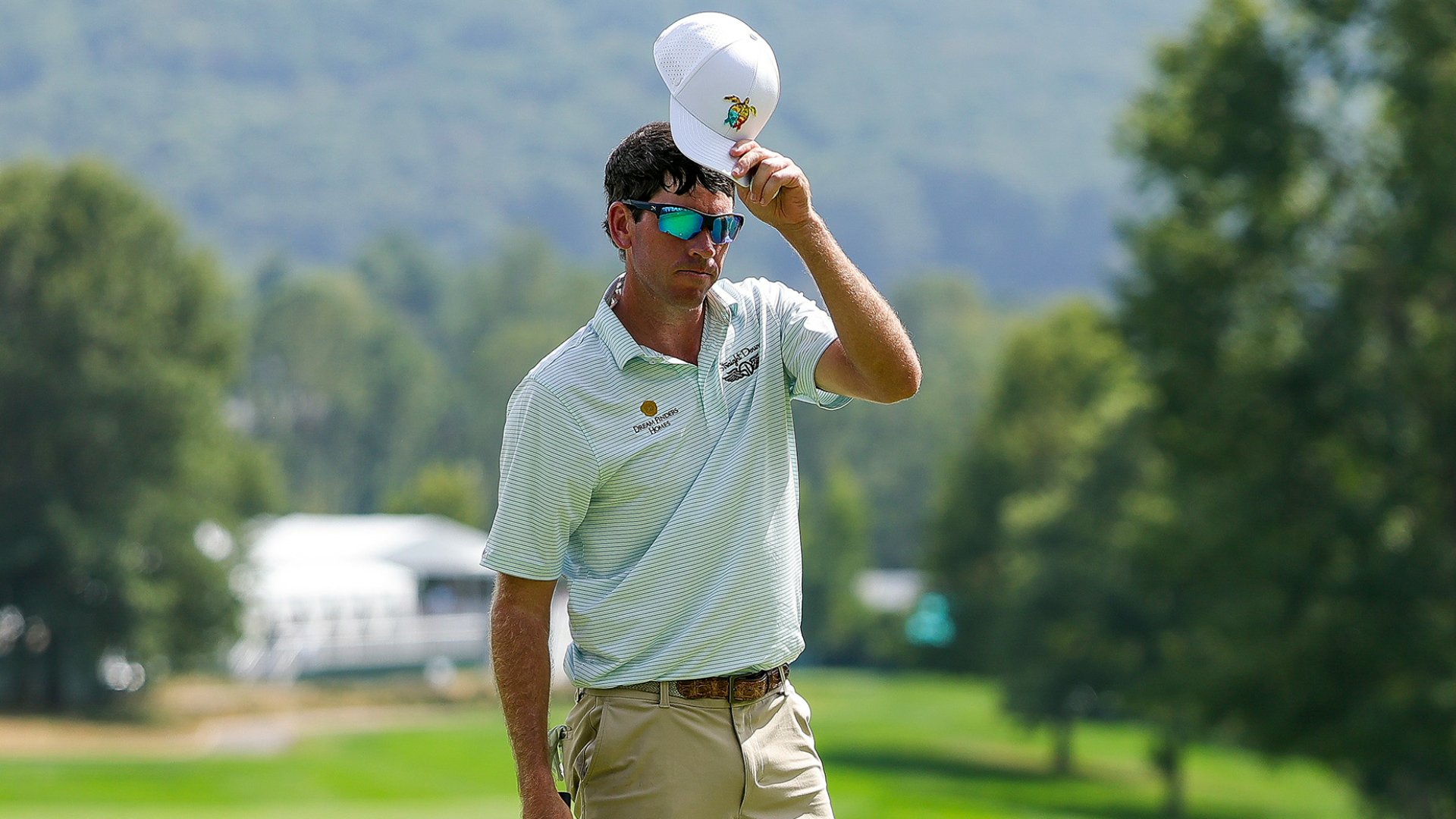 Ben Kohles' excellent approach is the Shot of the Day