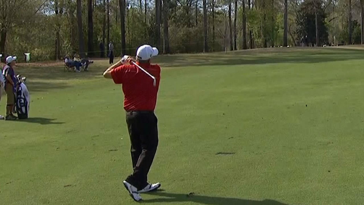 Mark Calcavecchia's approach shot to 1-foot at Rapiscan Classic
