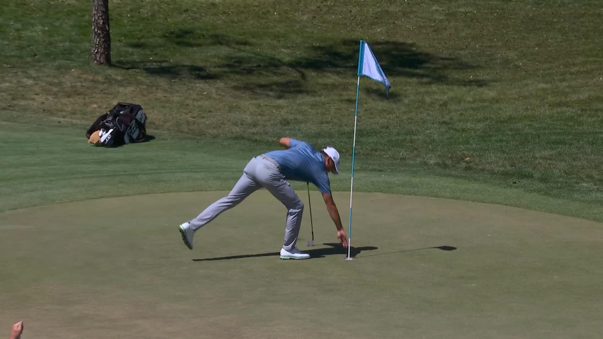 A.J. Ewart sinks 22-foot birdie putt on No. 11 at Valspar