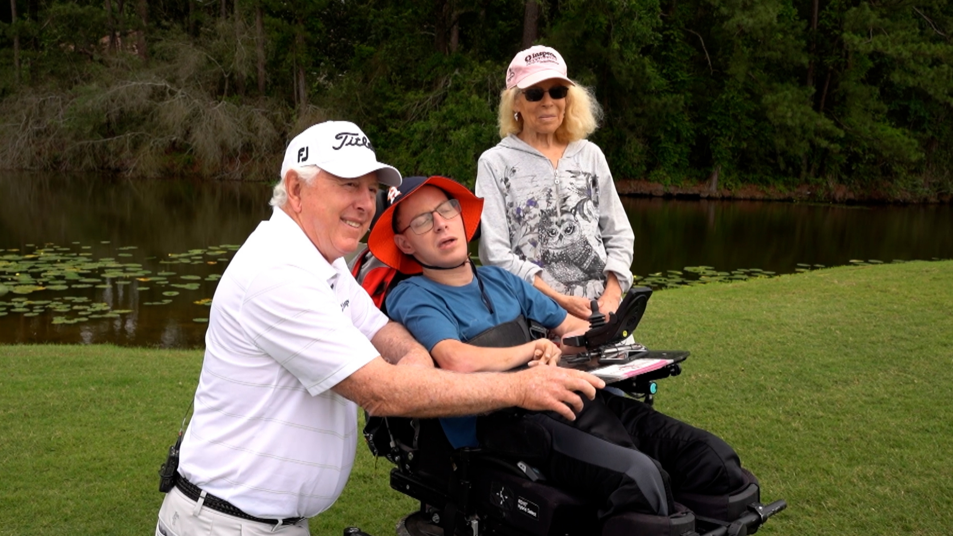 Hale Irwin meets with fan ahead of Insperity Invitational