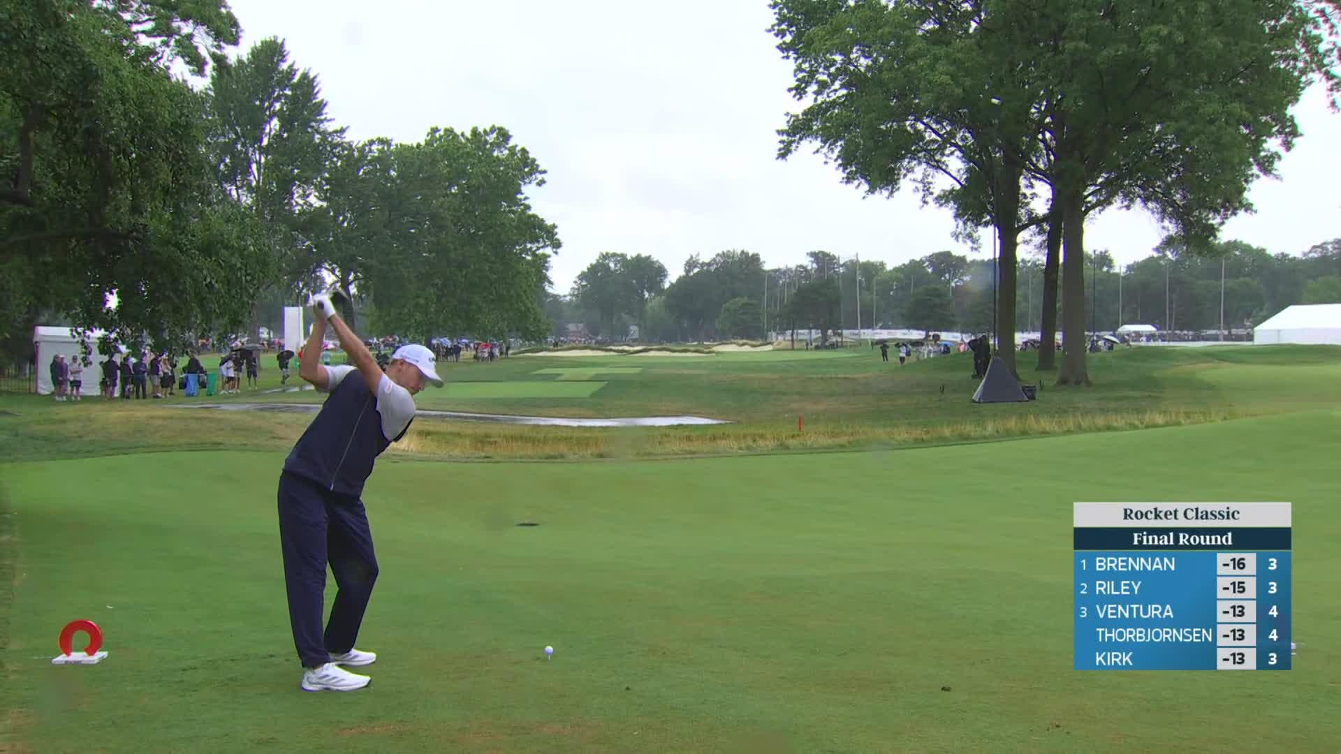 Rasmus Højgaard holes 49-yard shot from rough for eagle on No. 4 at Rocket Classic