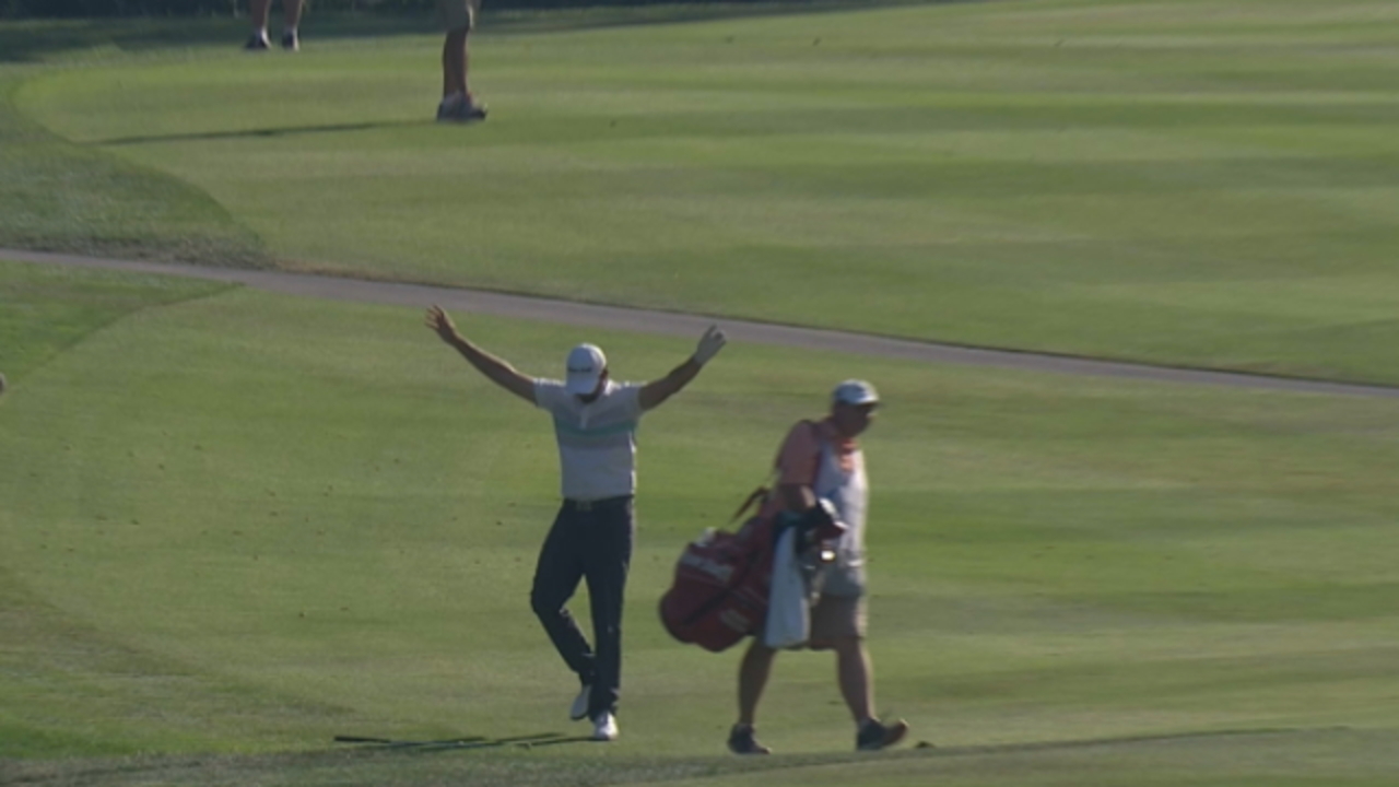 Rhein Gibson's unbelievable albatross leads Shots of the Week