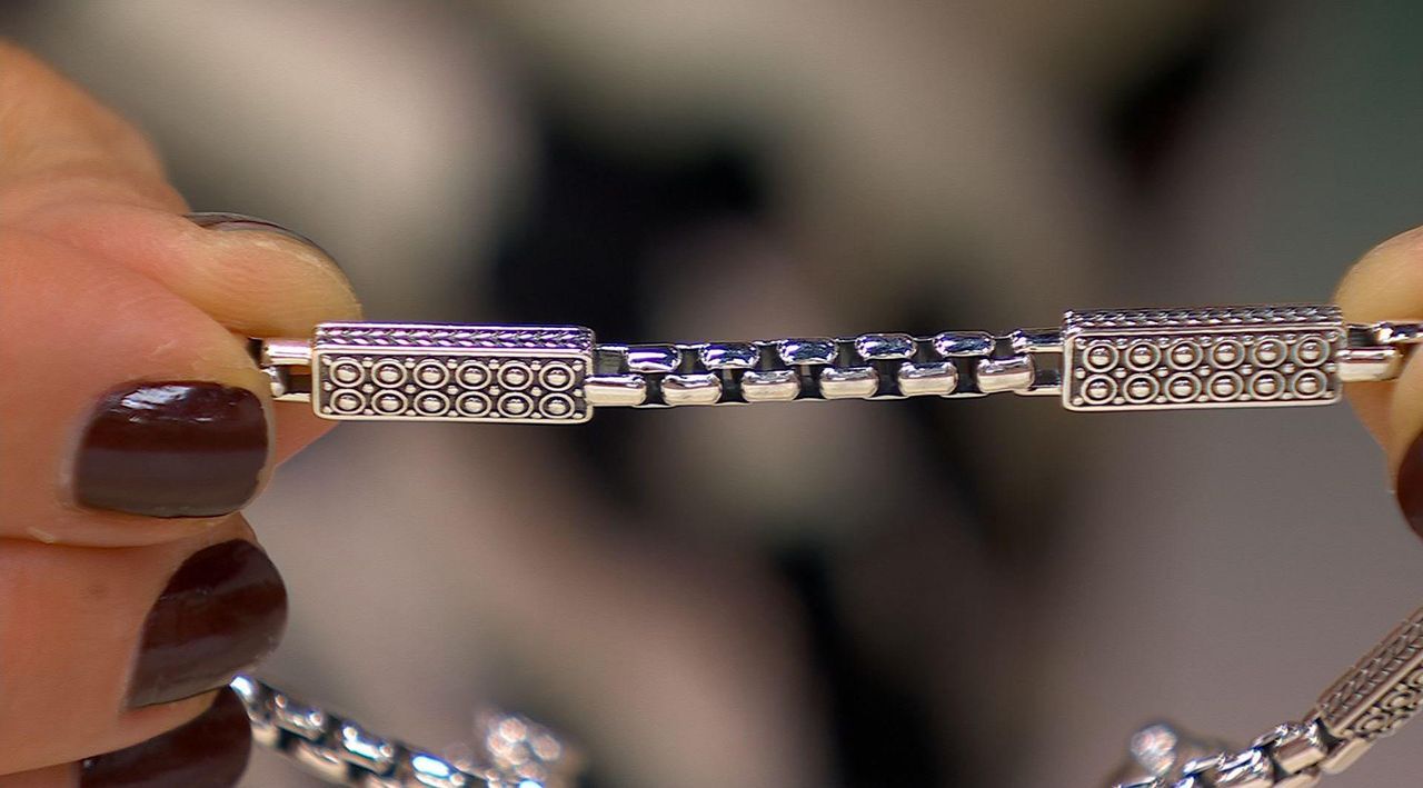 JAI Sterling Silver Texture Station 3.7mm Box Chain Bracelet