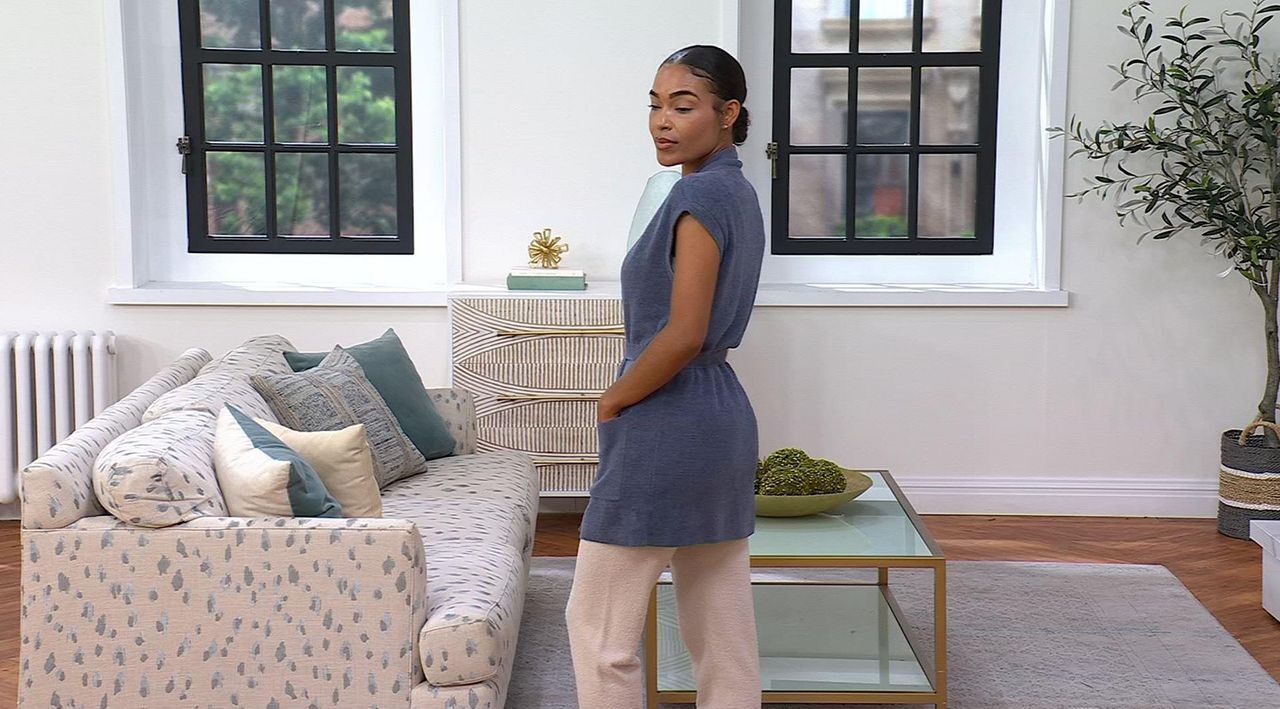 Barefoot Dreams CozyChic Ultra Lite Waist Tie Vest - QVC.com