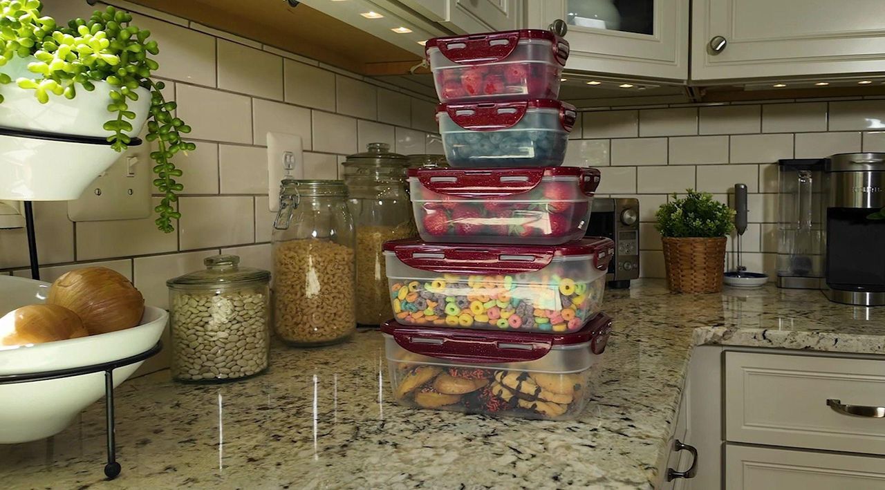 LocknLock 12-Pc Nestable Rectangle Storage Set w/ (2) Handle Lids