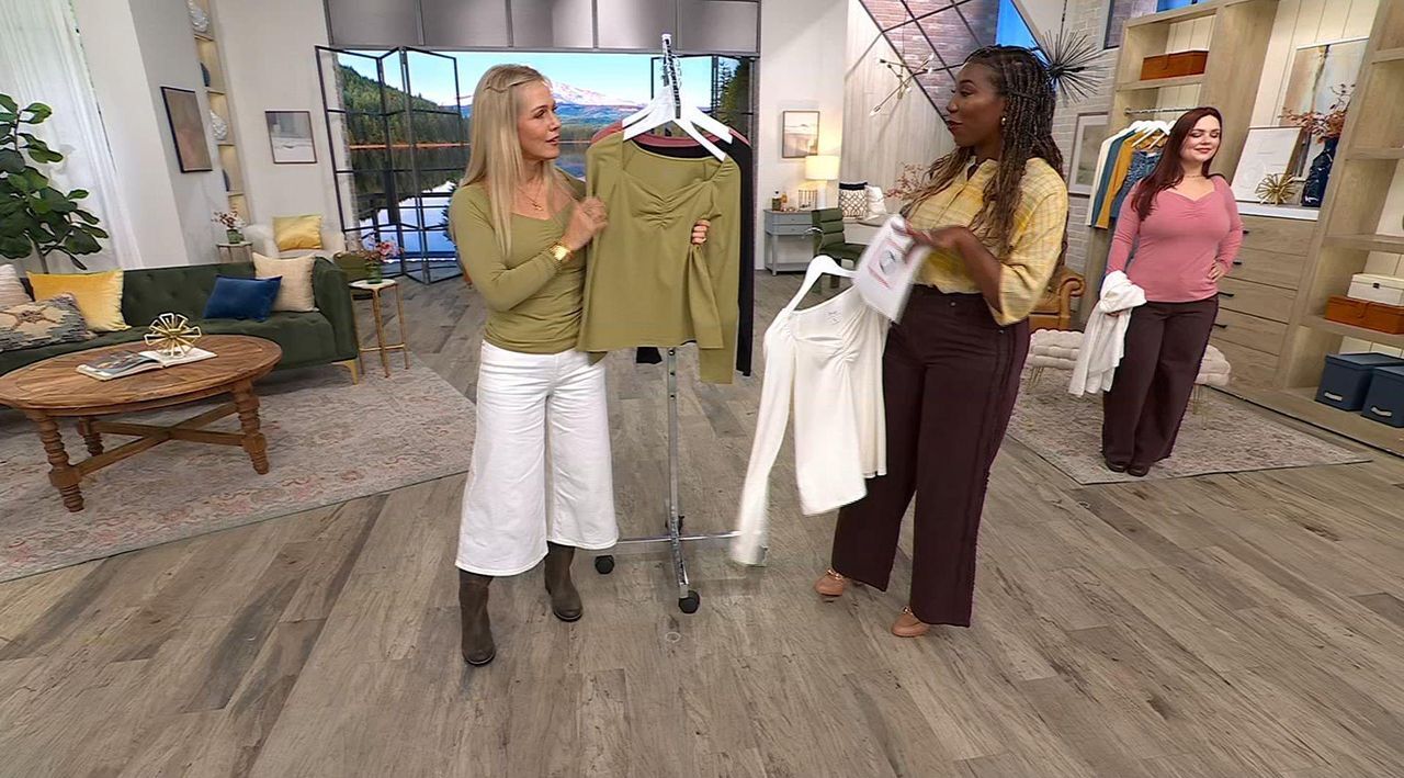 Me by Jennie Garth Terraza Top with Sweetheart Neckline