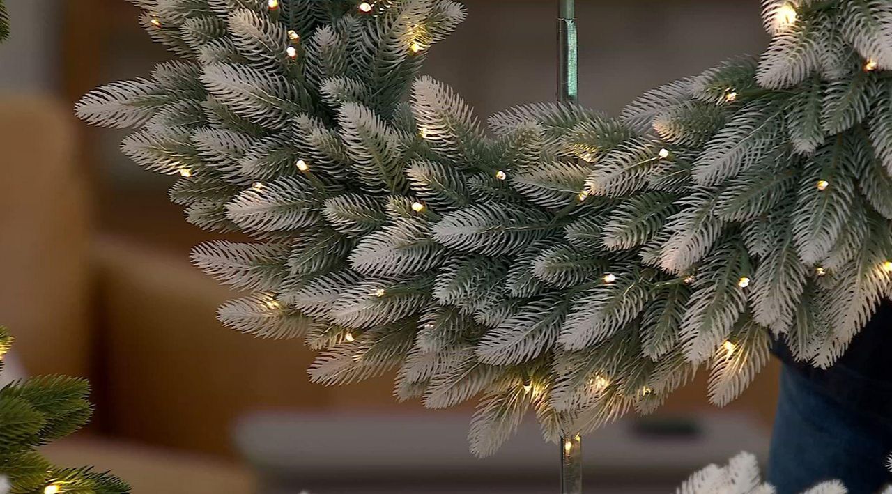 Bethlehem Lights Grand Radiance 6' Garland with 3-in-1 LEDs