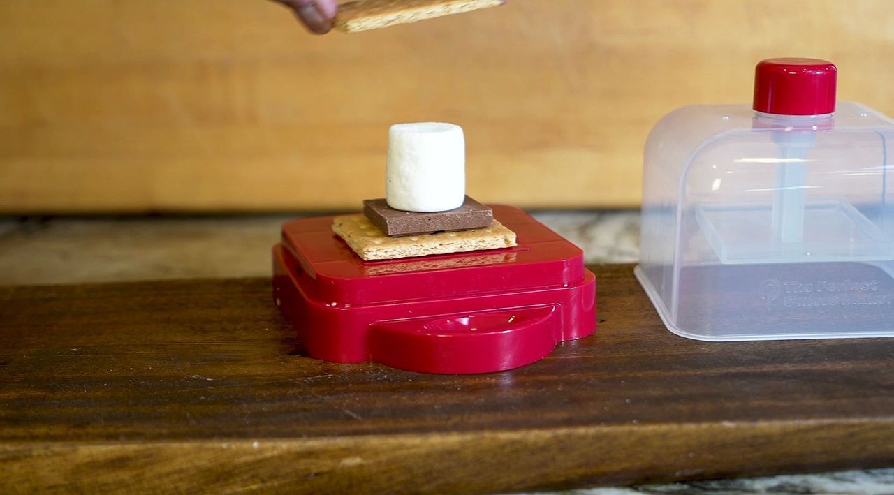 S'more スモア　mare The Perfect Set of 2 Microwave S'more Maker - QVC.com