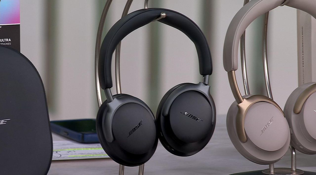 Bose QuietComfort Ultra Headphones GEN 1 - QVC.com