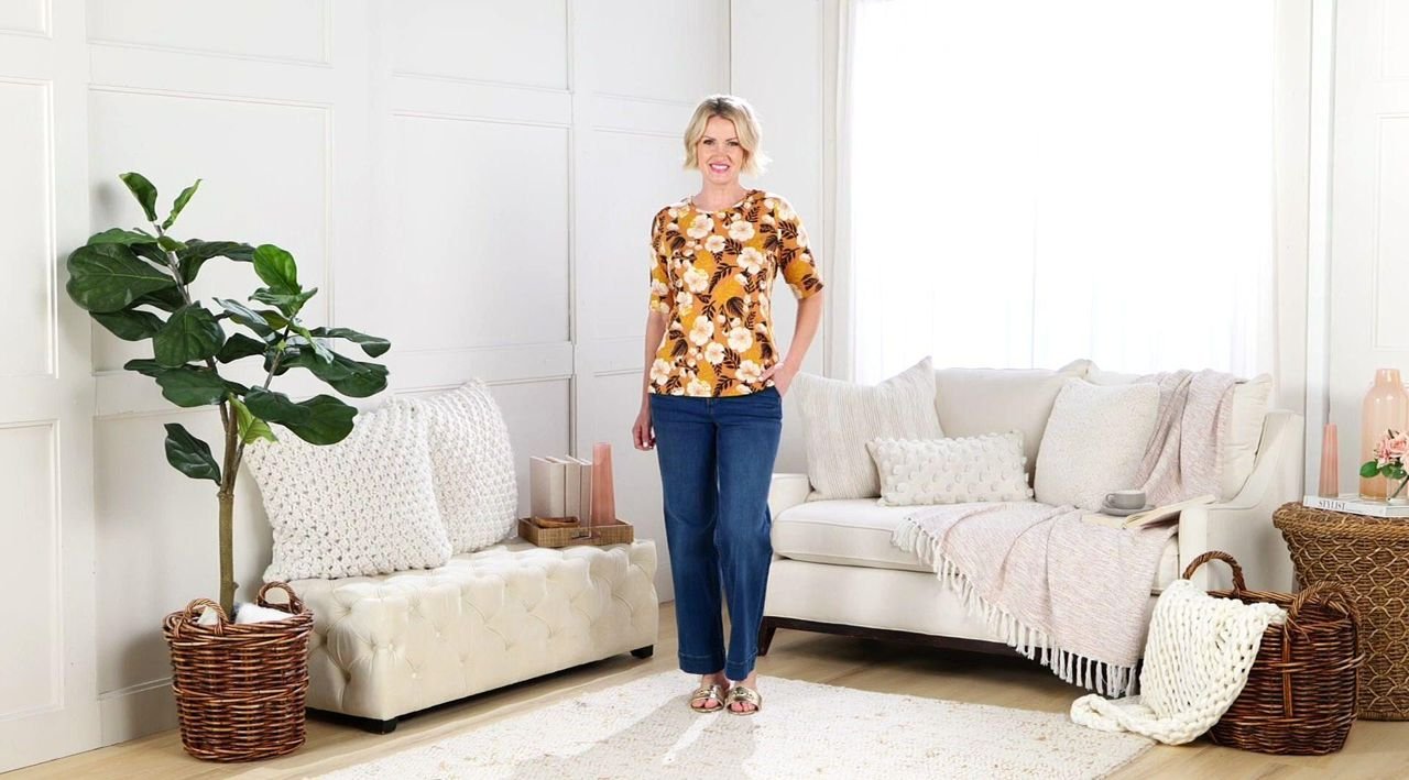 Denim & Co. Perfect Jersey Round Neck Elbow Sleeve Floral Top