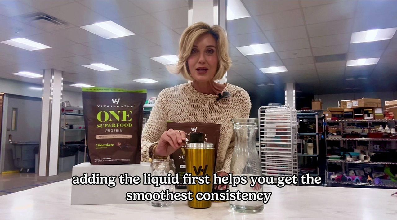 サムシング　ビタブリッド　30個 サムシング ビタブリッド 30個 VitaHustle ONE Superfood Nutrition