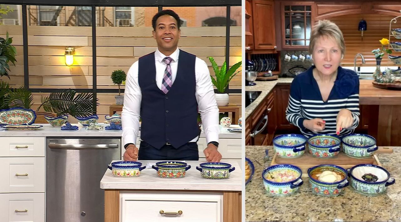 Lidia's Polish Pottery Hand Painted Mini Round Baker