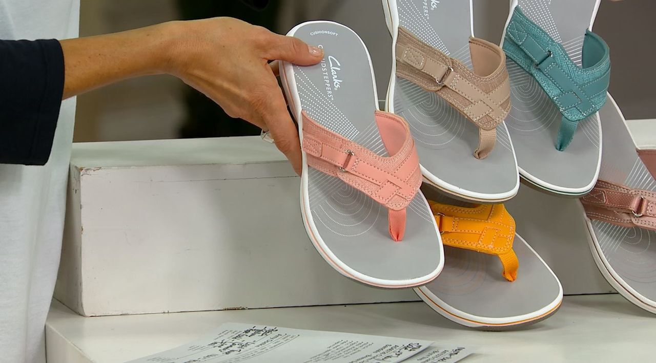 Clarks Cloudsteppers Sport Thong Sandals - Breeze Sea - QVC.com